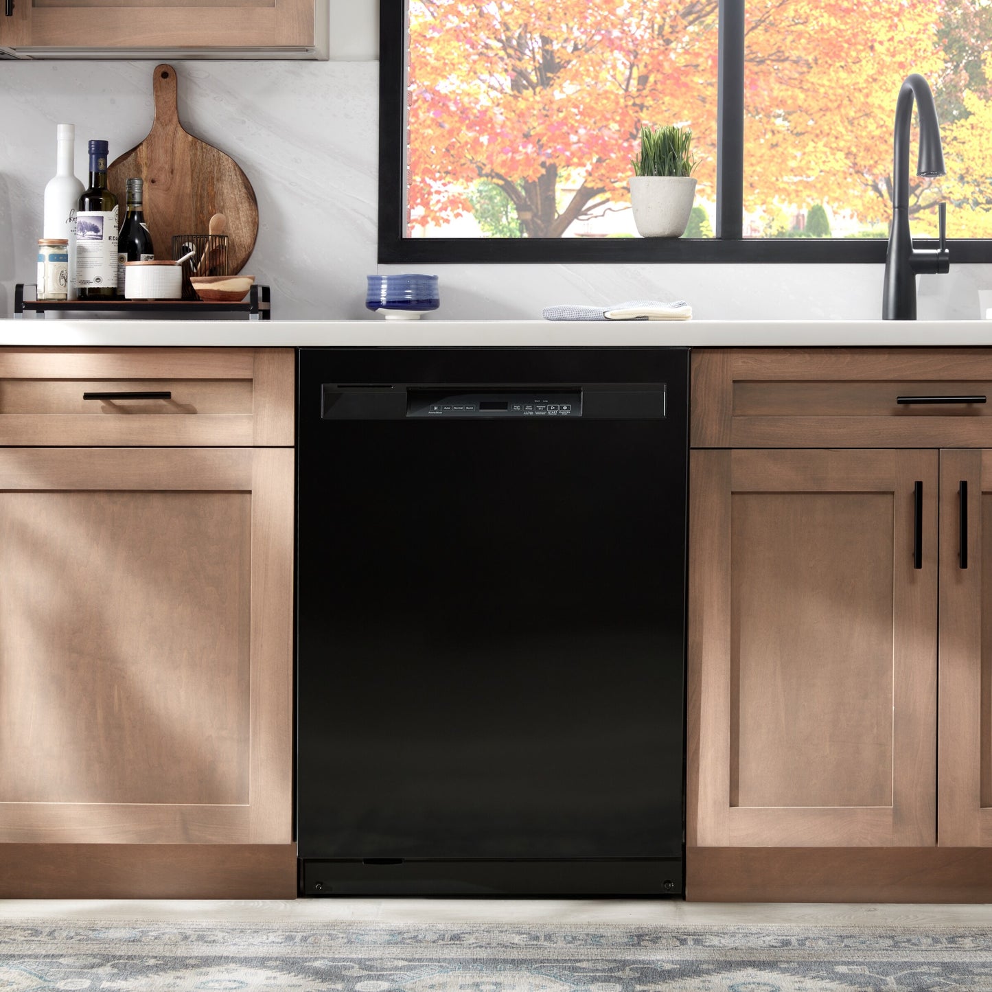 Front Control Dishwasher with PowerBlast® cycle and Heated Dry