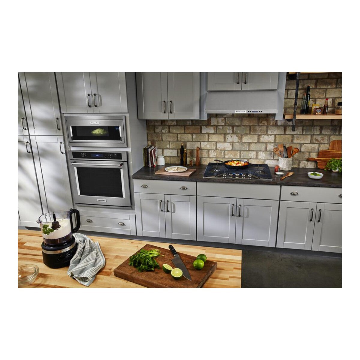 1000 Watt Built-In Low Profile Microwave with Slim Trim Kit