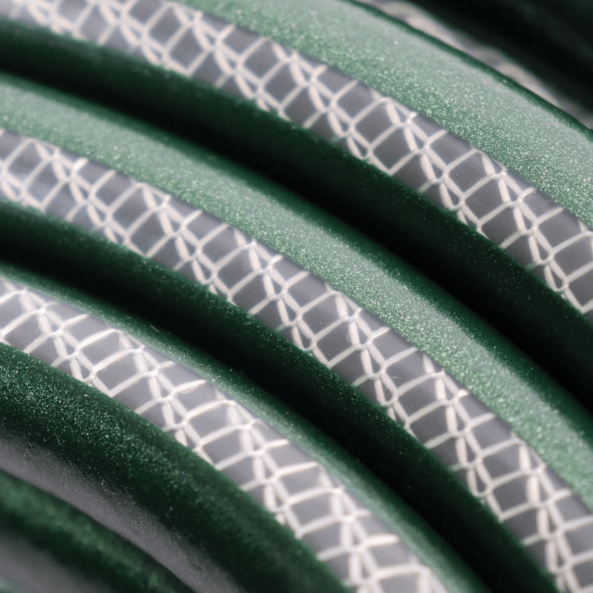 Best Garden NeverKink 5/8" x 100' Heavy-Duty Garden Hose