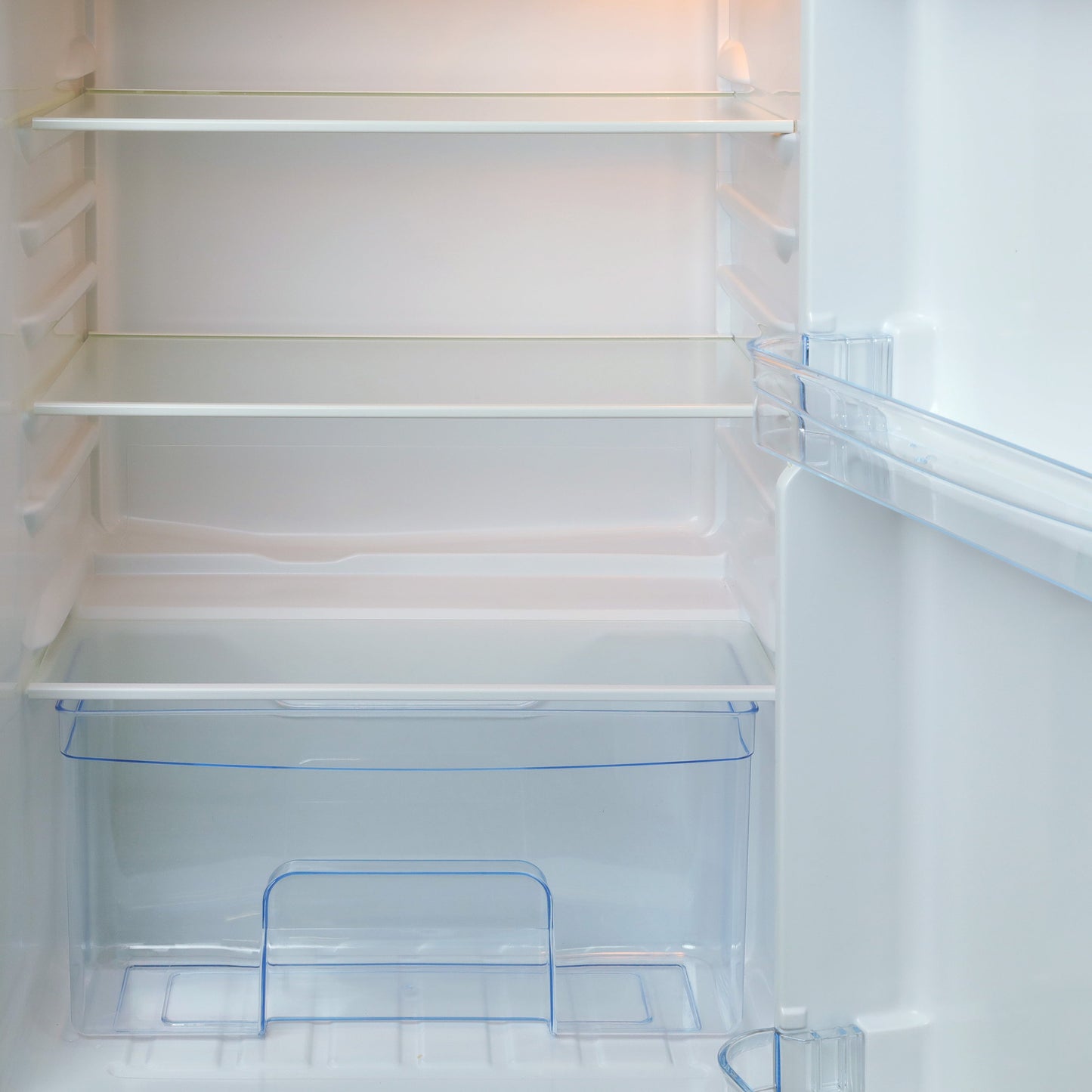 Avanti 3.0 Cu. Ft. Retro Compact Refrigerator - Robin's Egg Blue