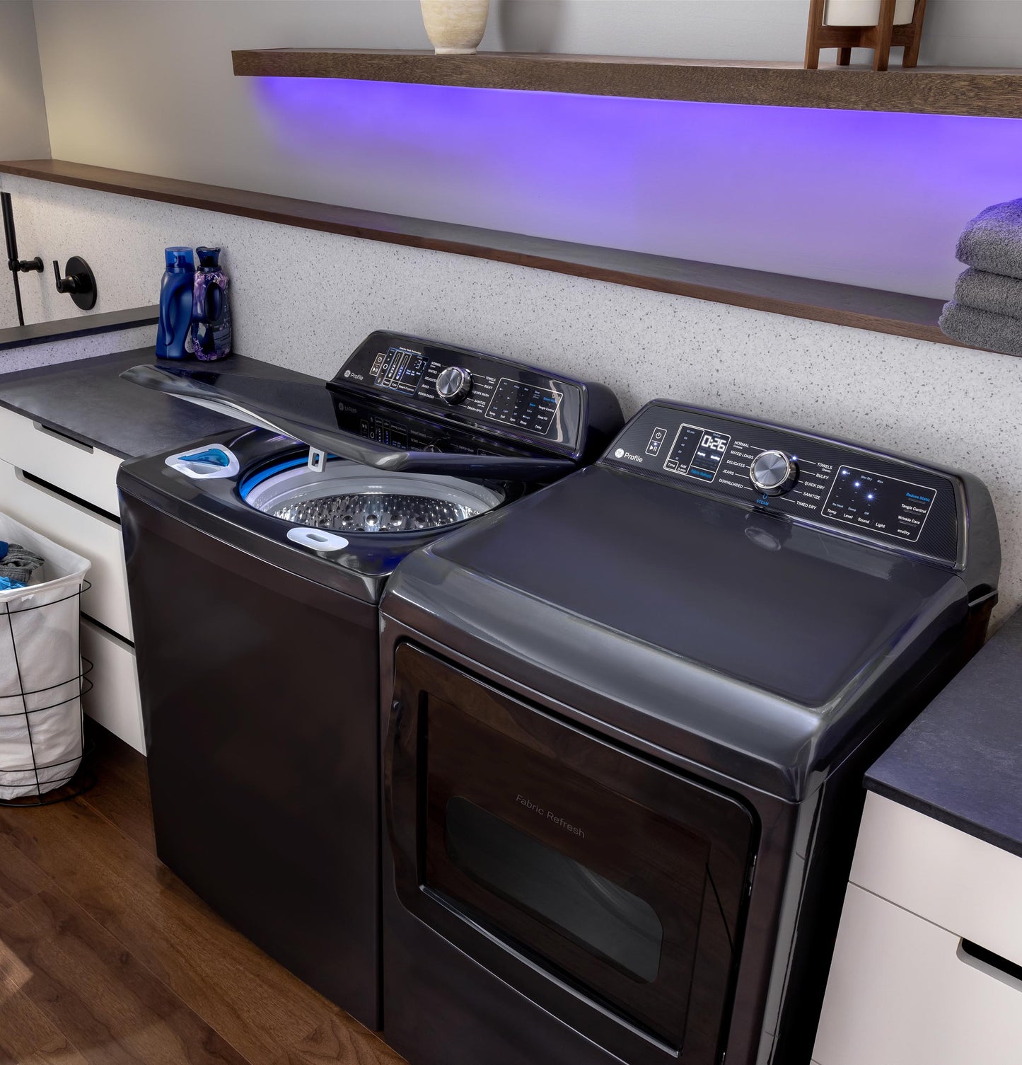 GE Profile™ ENERGY STAR® 7.3 cu. ft. Capacity Smart Gas Dryer with Fabric Refresh