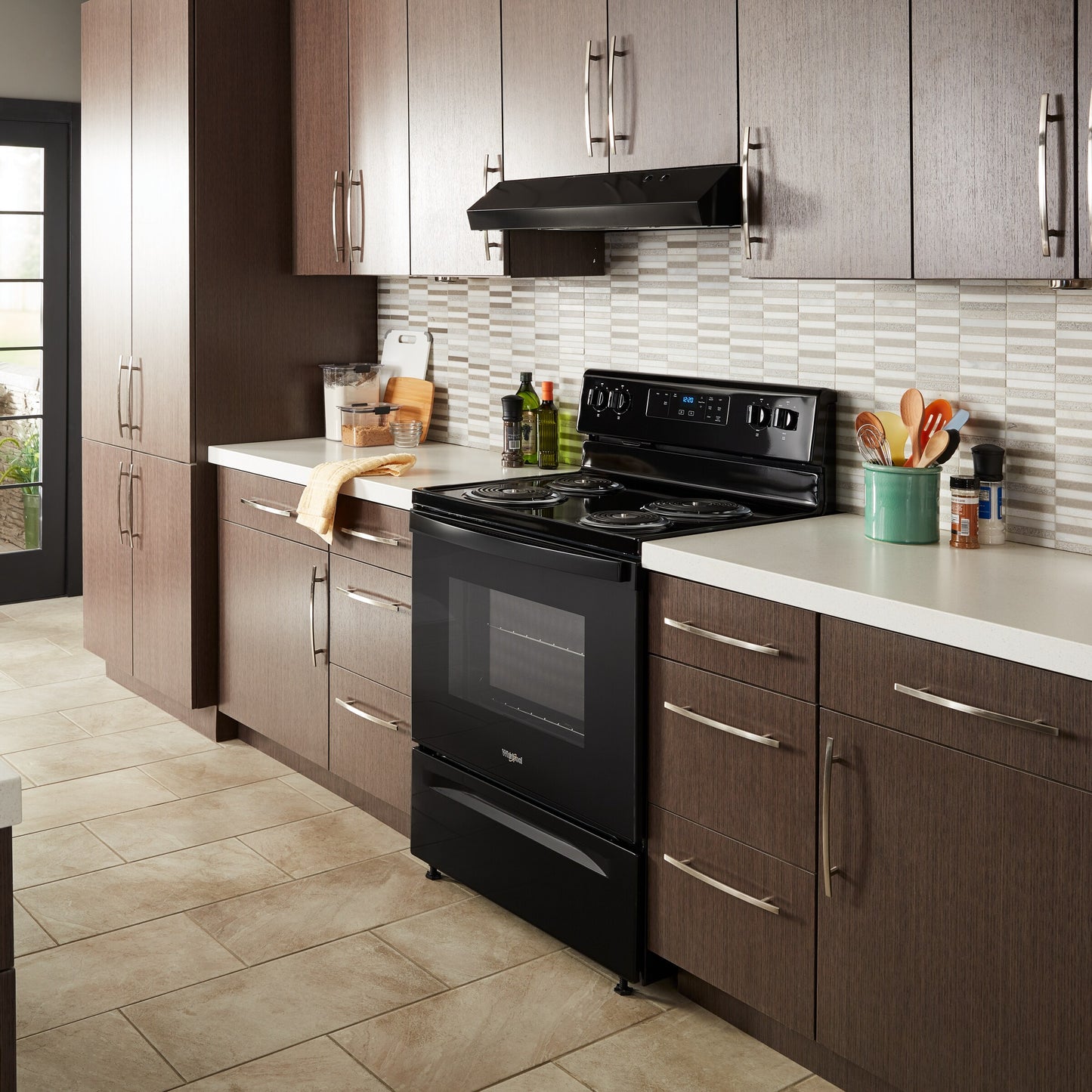 4.8 cu. ft. Electric Range with Keep Warm setting