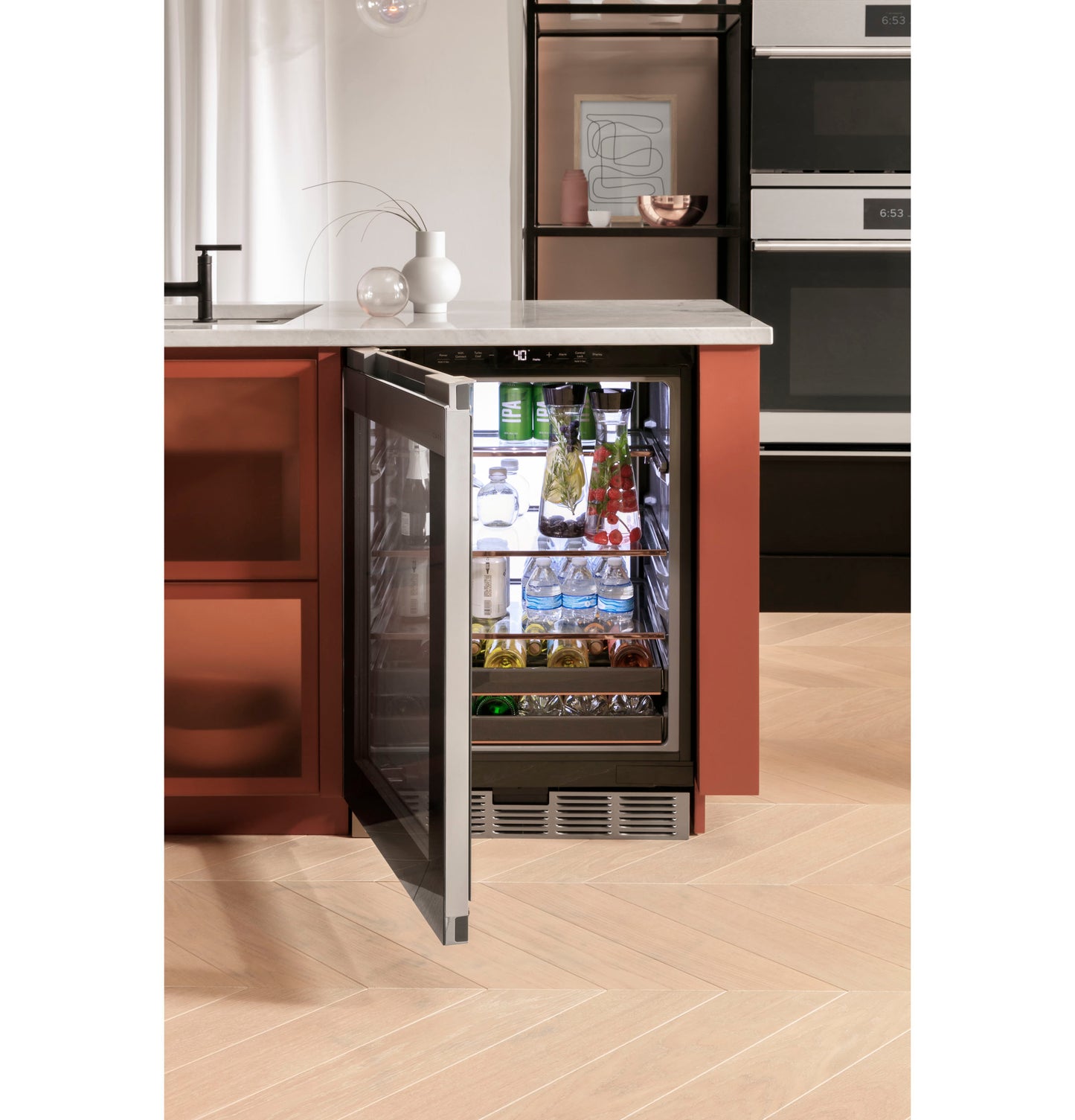CAFÉ™ ENERGY STAR® 126-Can or 14-Bottle Beverage Center in Platinum Glass