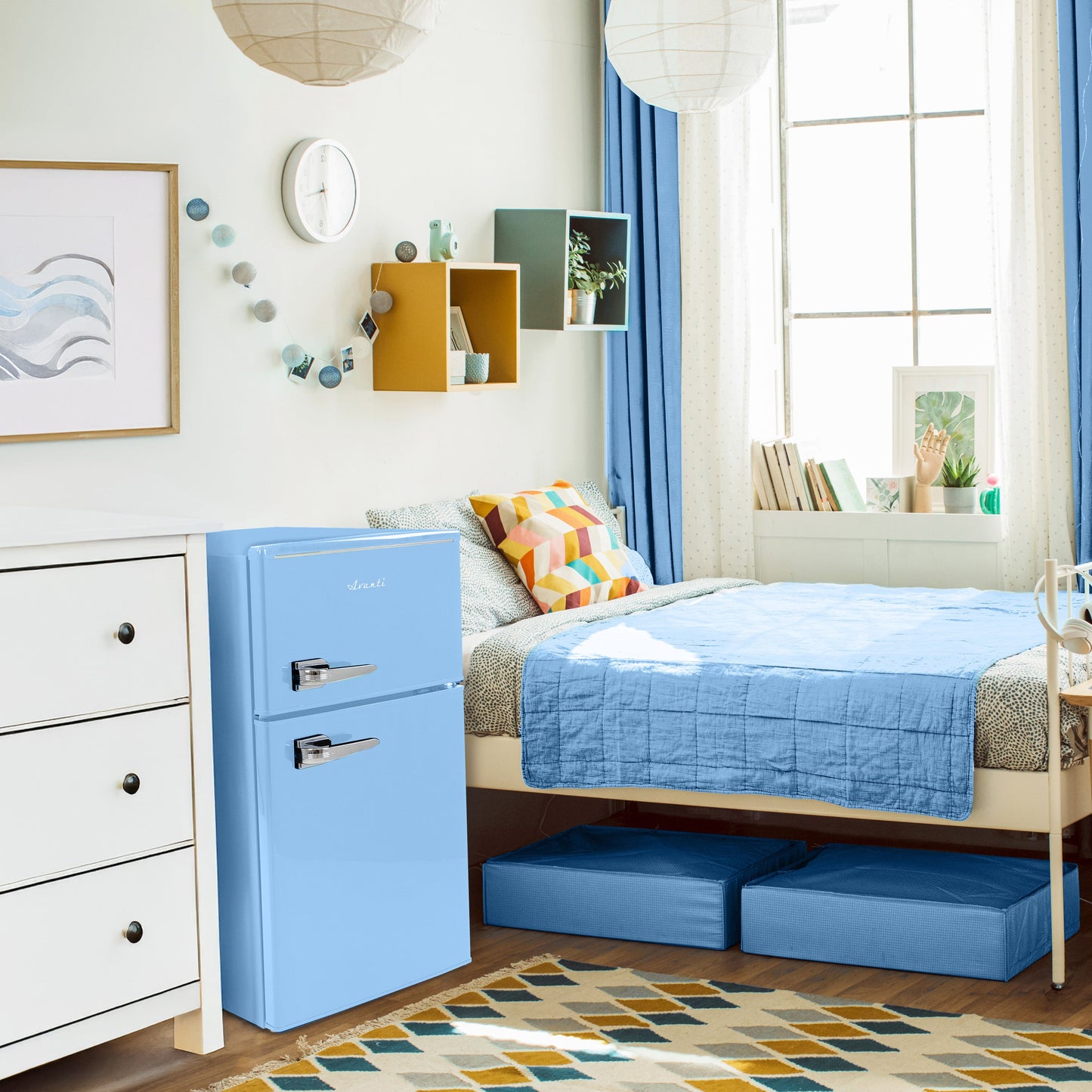 Avanti 3.0 Cu. Ft. Retro Compact Refrigerator - Robin's Egg Blue