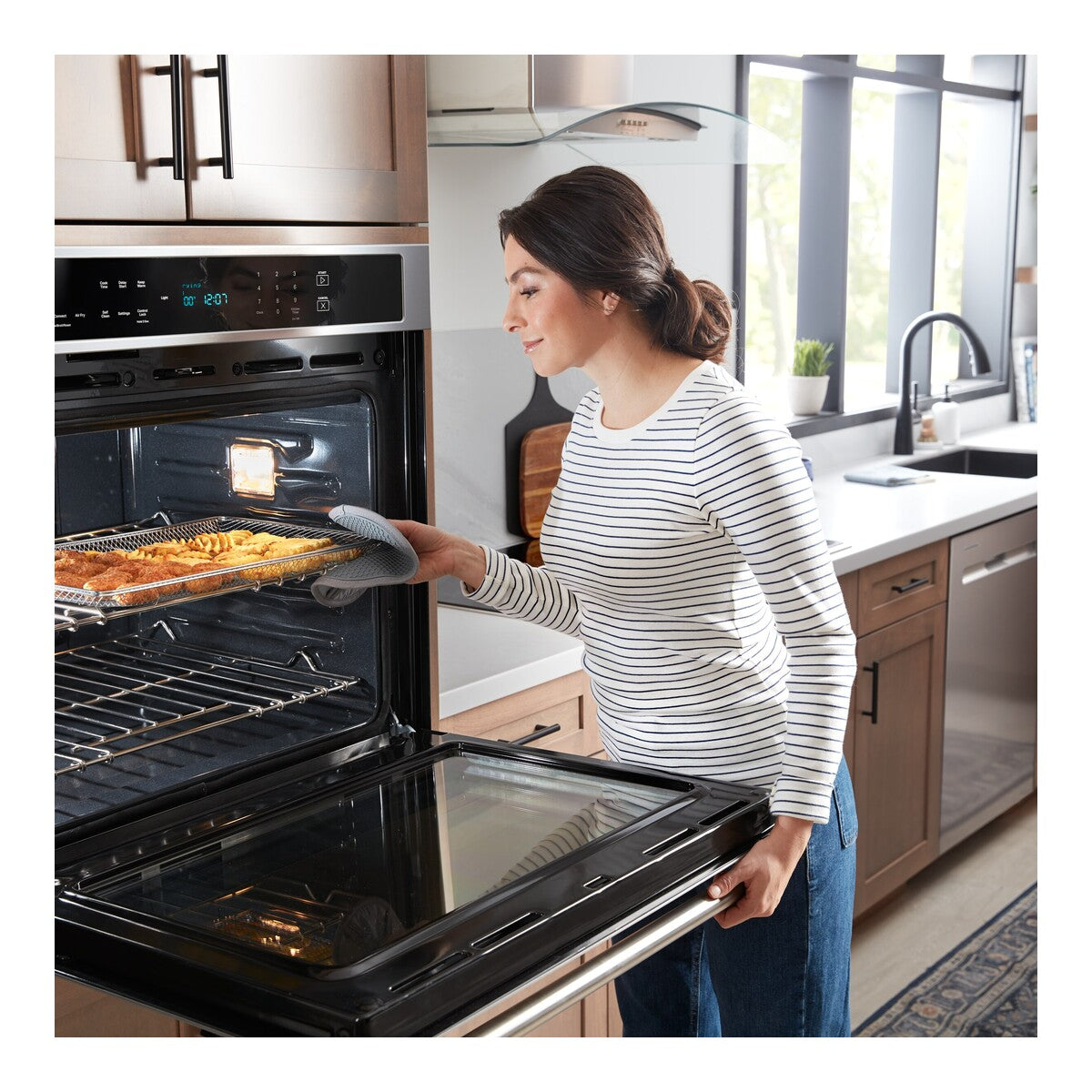 30-inch Double Wall Oven with Air Fry and Basket - 10 cu. ft.