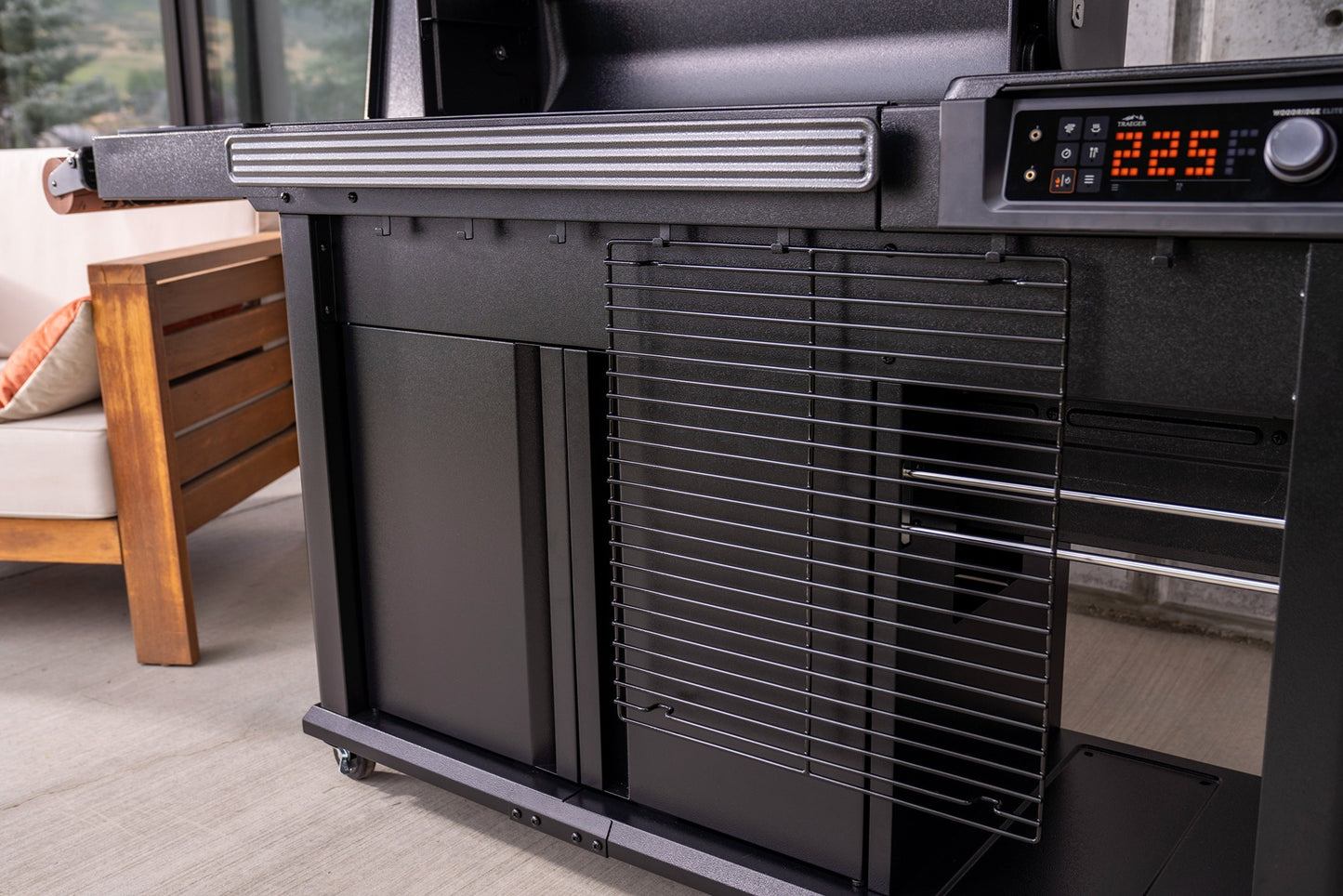 Traeger Woodridge Elite WiFire Pellet Grill