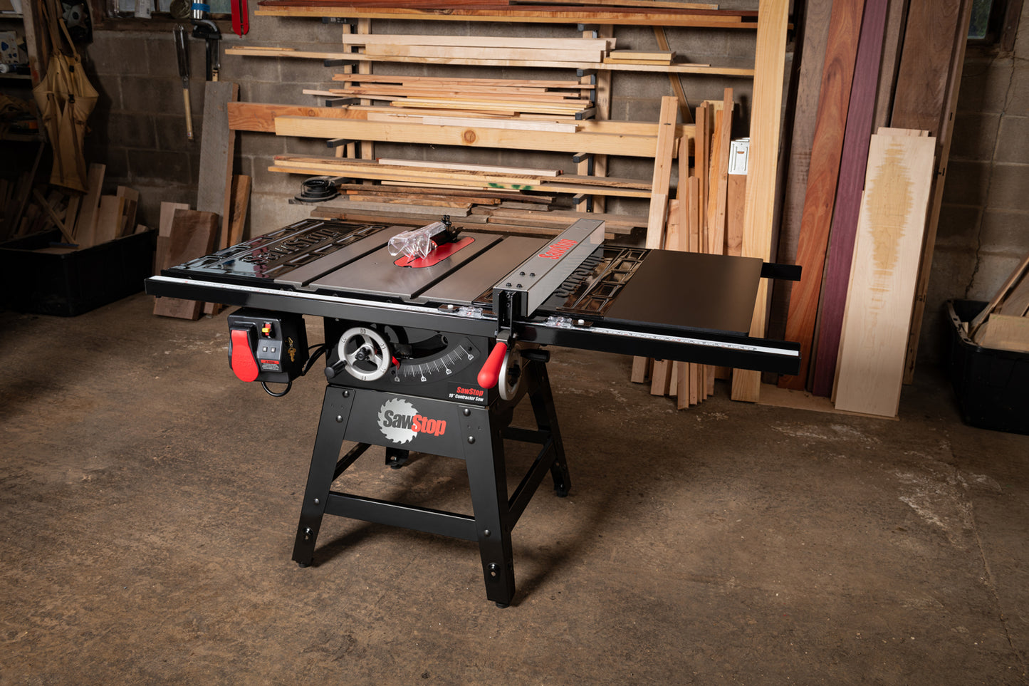 SawStop 10" 120V Contractor Saw