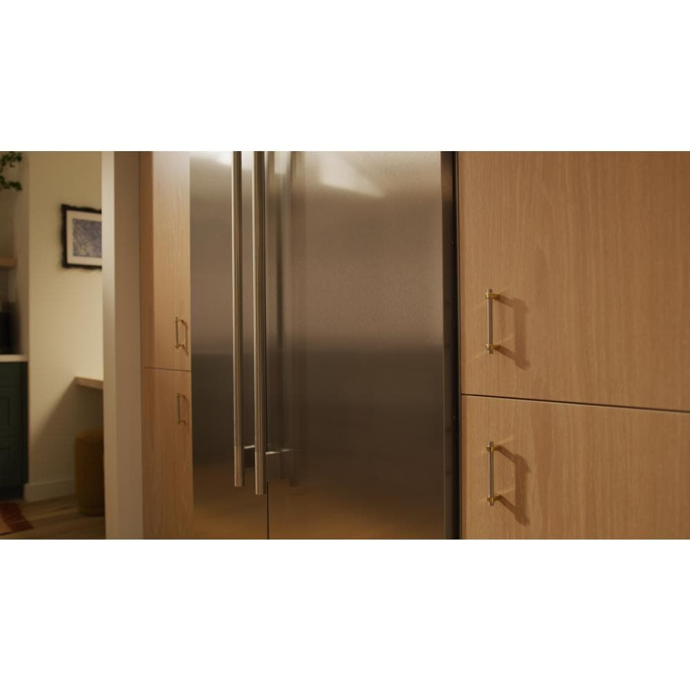 20.8 Cu. Ft. 36" Built-In Side-by-Side Refrigerator features Exterior Water and Ice Dispenser with Measured Fill