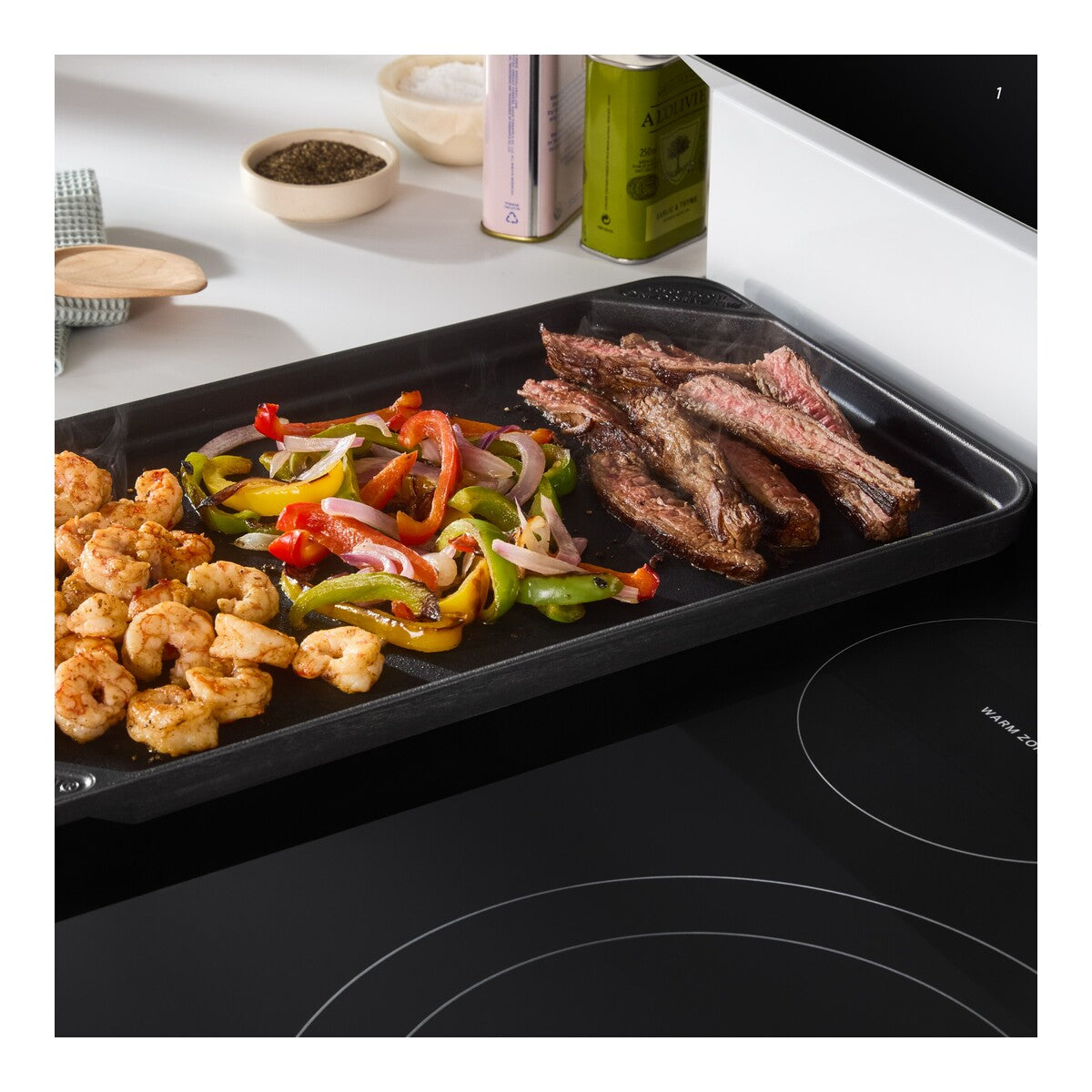 30-inch Electric Smart Range with Advanced Air Cooking Technology and WipeClean™ Coating