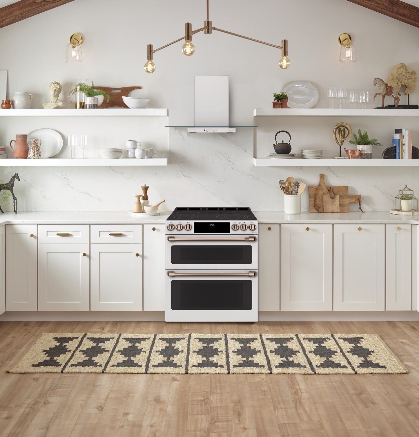 CAFÉ™ 30" Smart Slide-In, Front-Control, Induction and Convection Double-Oven Range