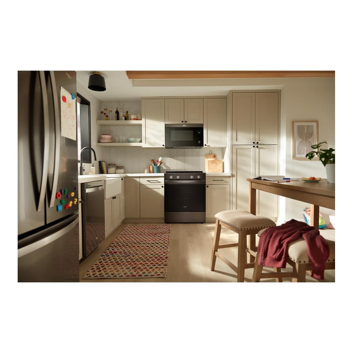 30-inch Electric Smart Range with Air Cooking Technology and Steam Clean