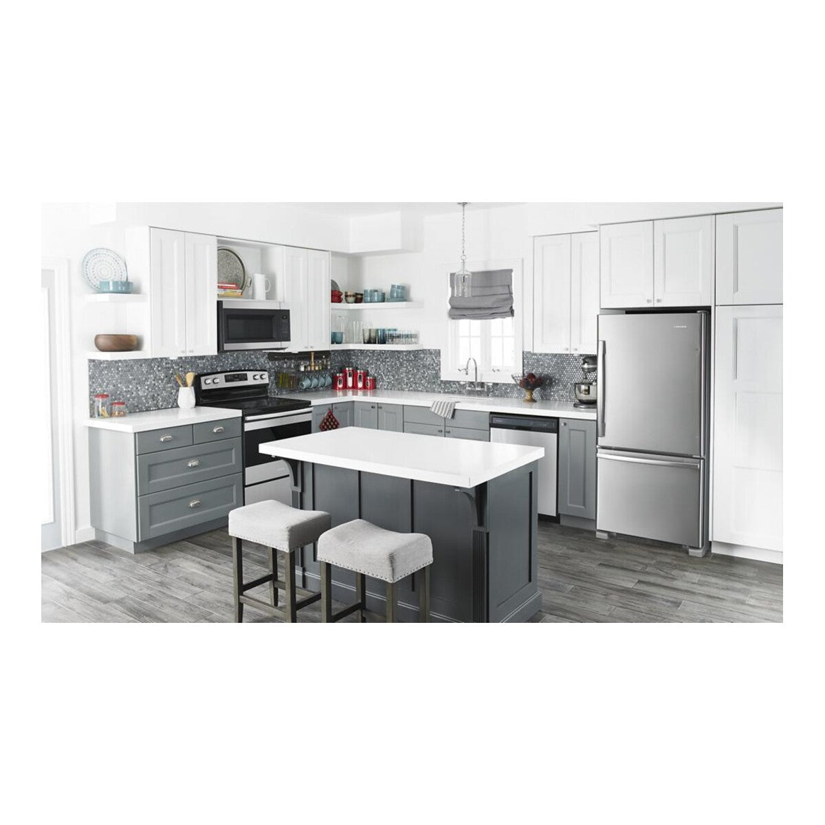 29-inch Wide Bottom-Freezer Refrigerator with EasyFreezer™ Pull-Out Drawer -- 18 cu. ft. Capacity