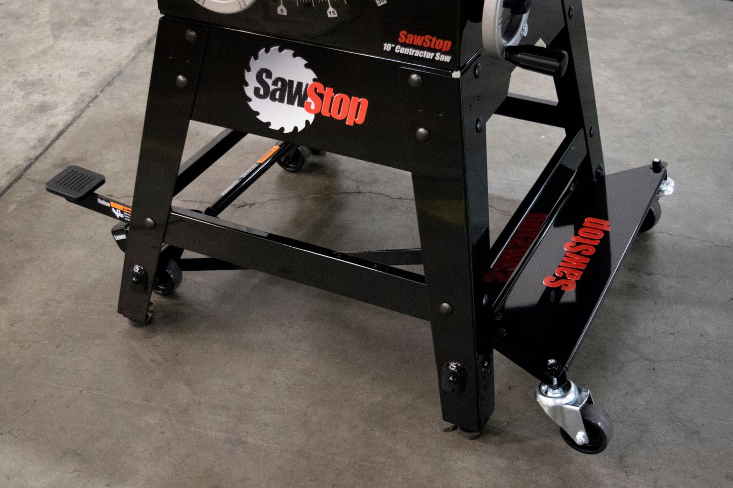 SawStop 10" 120V Contractor Saw