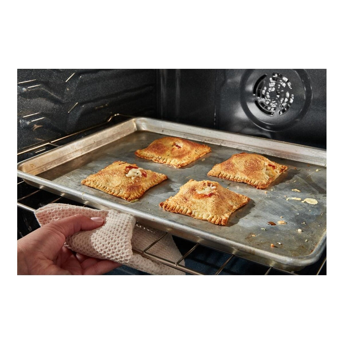 30-inch Electric Smart Range with Air Cooking Technology and Steam Clean