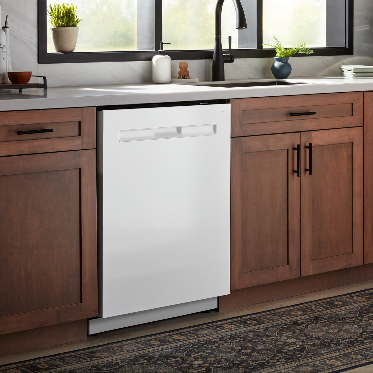 24" Top Control Dishwasher with PowerBlast® Cycle and PowerDry