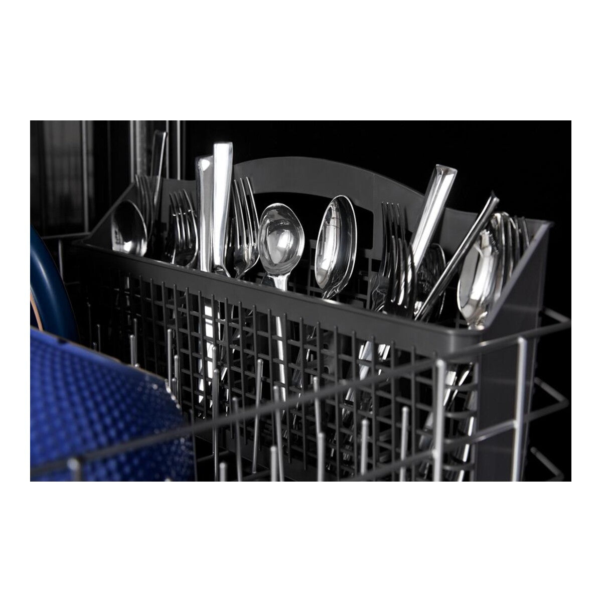 Front Control Dishwasher with PowerBlast® cycle and Heated Dry