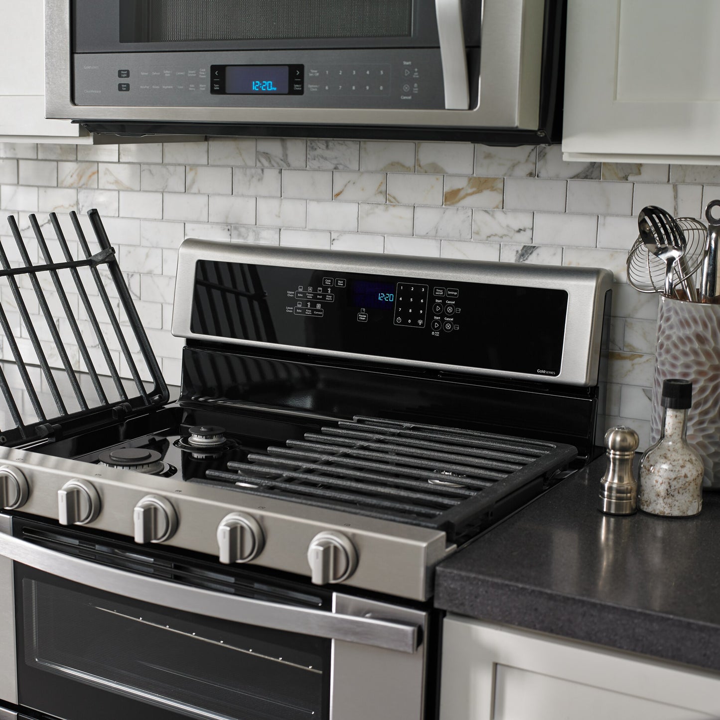 6.0 Cu. Ft. Gas Double Oven Range with EZ-2-Lift™ Hinged Grates