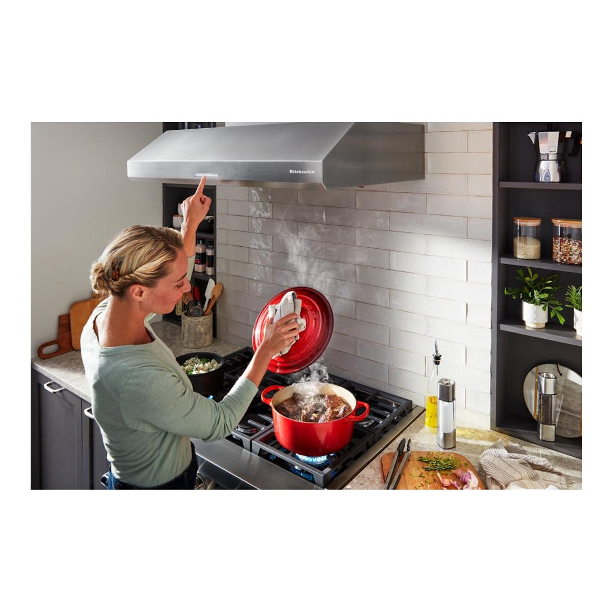 36" 585 or 1170 CFM Motor Class Commercial-Style Wall-Mount Canopy Range Hood