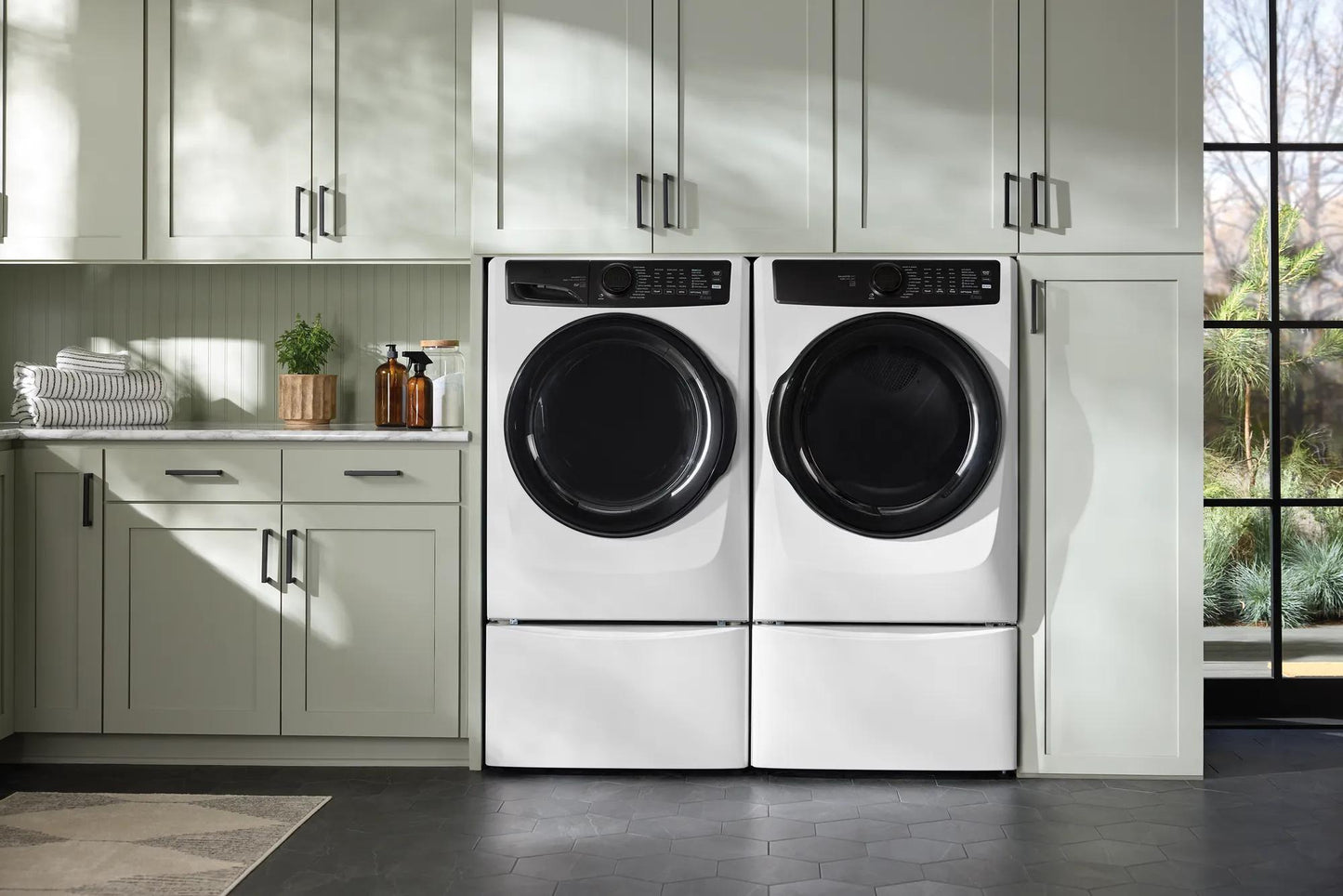 Front Load Perfect Steam™ Electric Dryer with Balanced Dry™ and Instant Refresh – 8.0 Cu. Ft.
