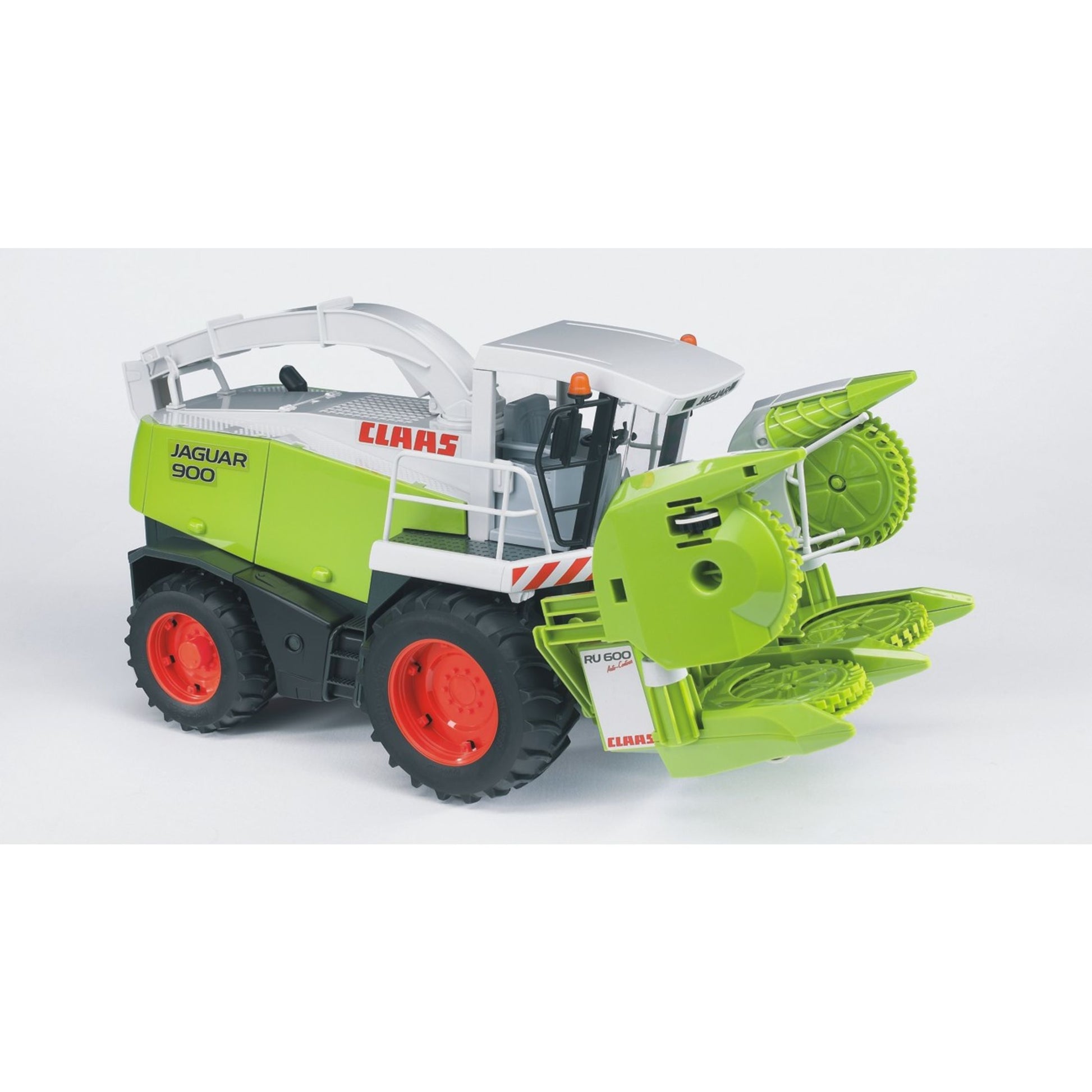 Detailed green and white replica of a Jaguar 900 field chopper toy in Vehicles & Remote Controlled Toys collection