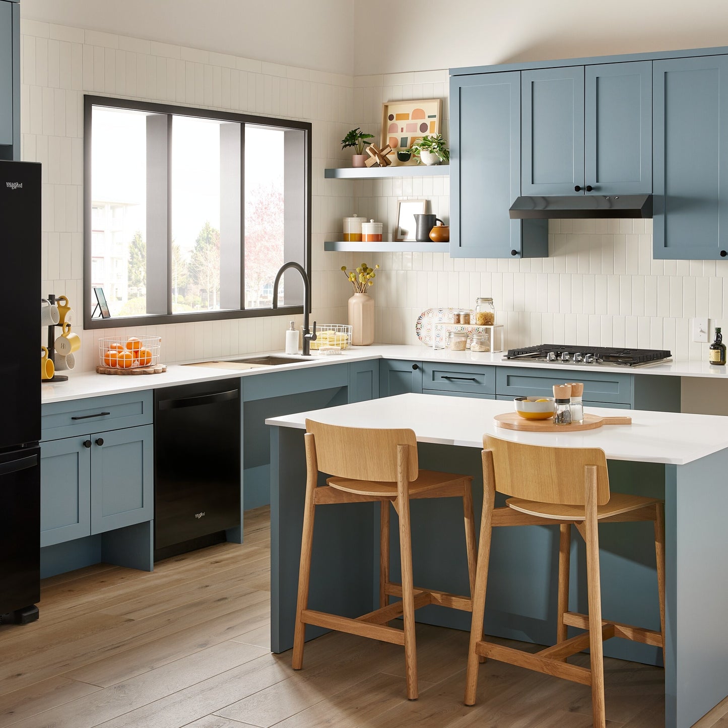 44 dBA ADA Compliant Dishwasher Flush with Cabinets with 3rd Rack