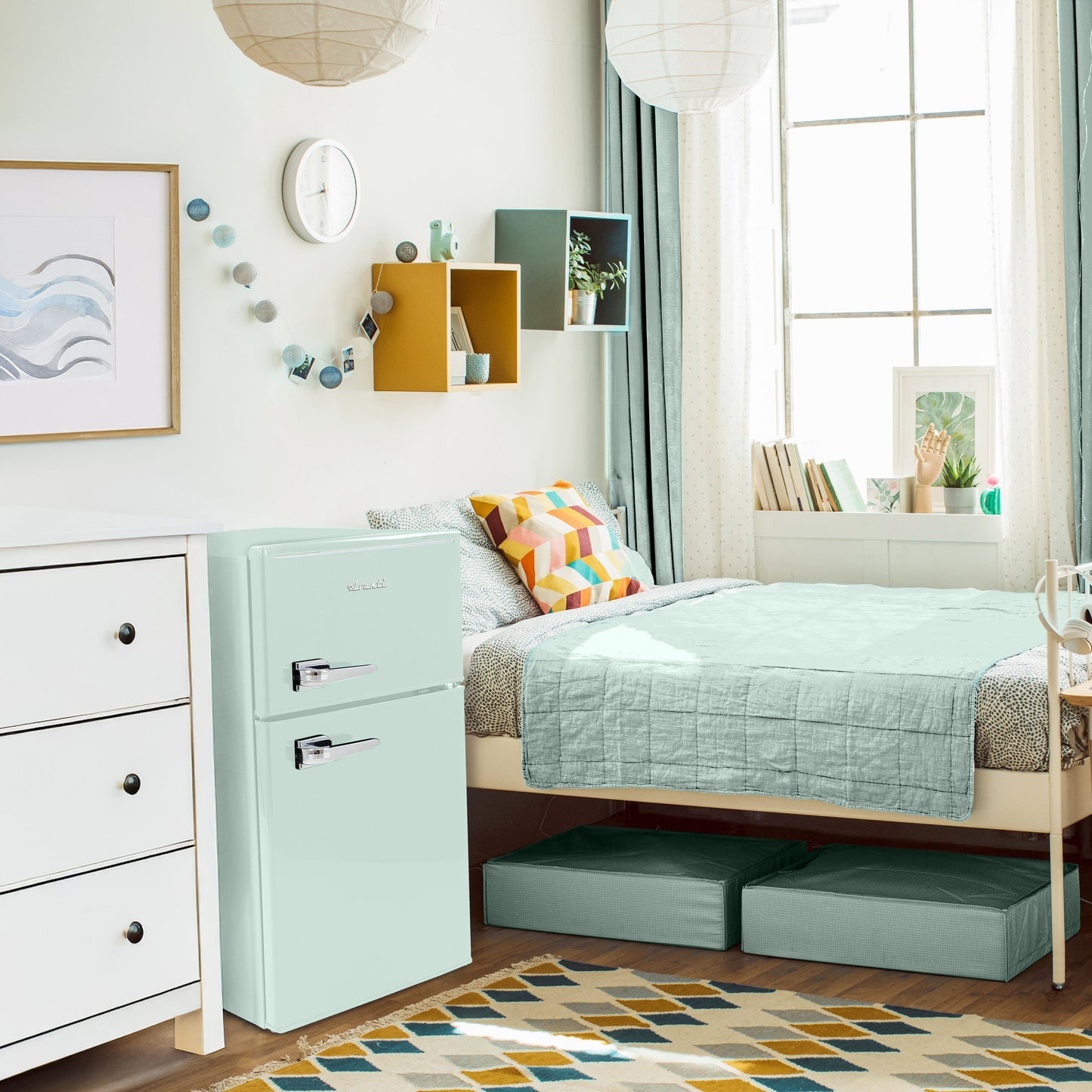 Avanti 3.0 Cu. Ft. Retro Compact Refrigerator - Seafoam Green