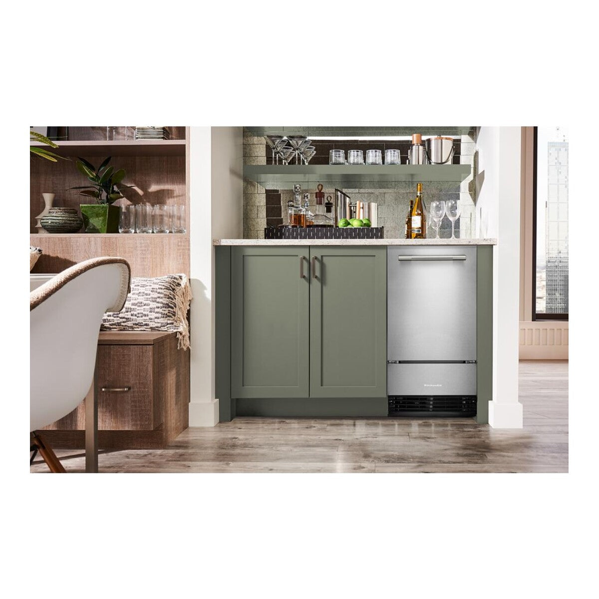 18-Inch 35 lb. Automatic Ice Maker with Clear Ice Technology in PrintShield® Stainless Steel