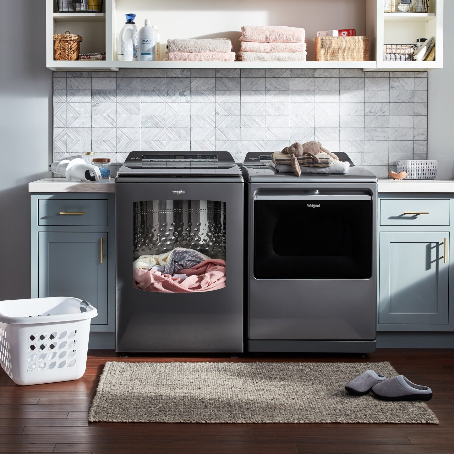 7.4 cu. ft. Top Load Gas Dryer with Advanced Moisture Sensing
