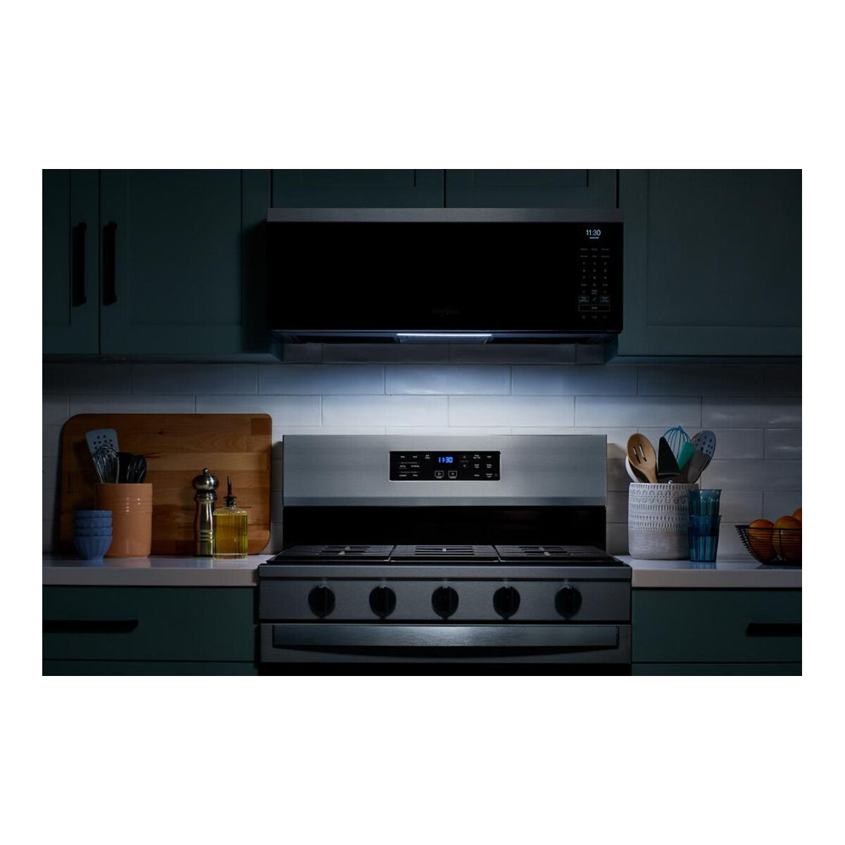 1.1 cu. ft. Smart Low Profile Microwave Hood Combination with 450 CRM 4-Speed Venting