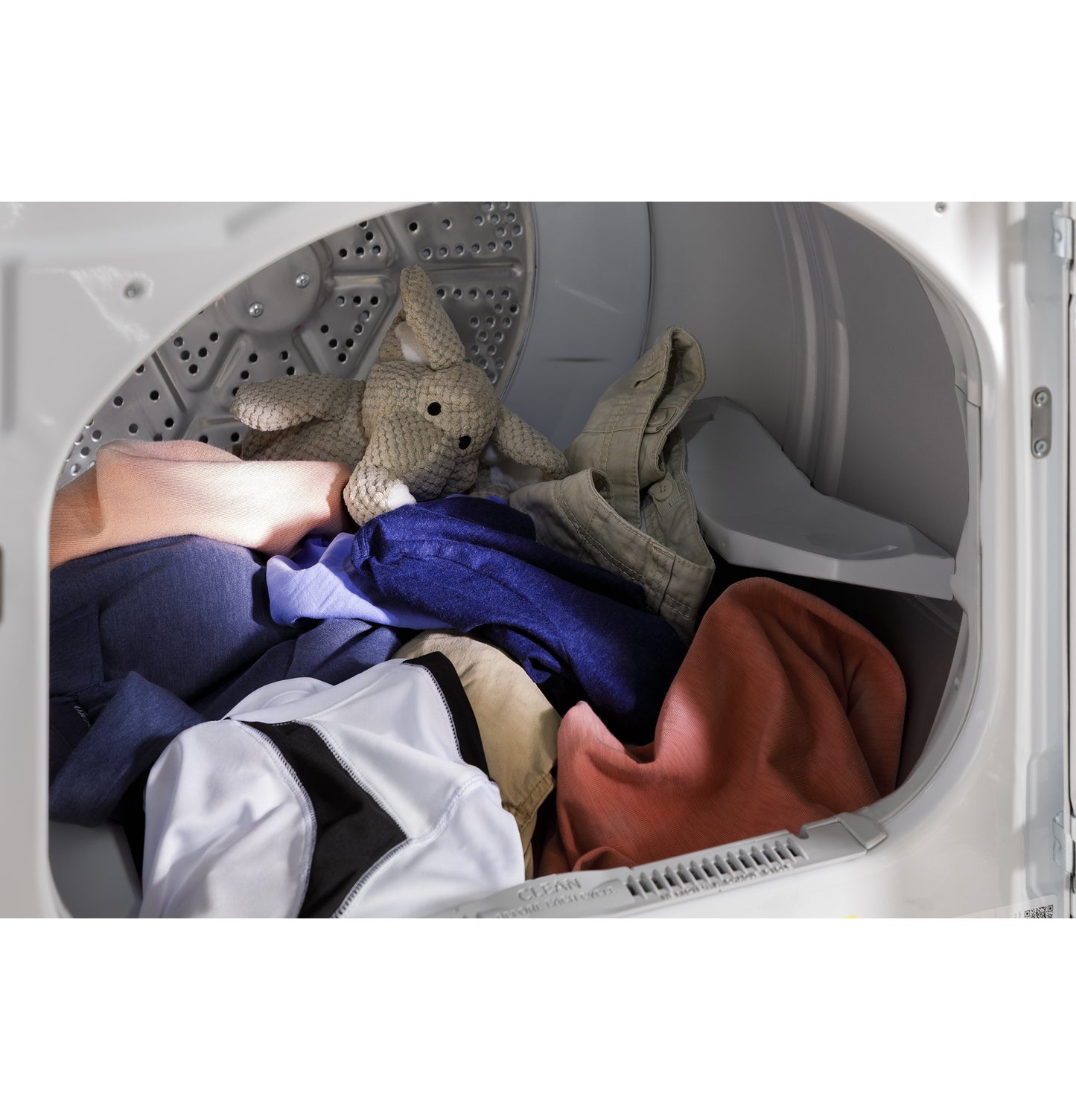 GE® 7.4 cu. ft. Capacity Gas Dryer with Up To 120 ft. Venting and Sensor Dry