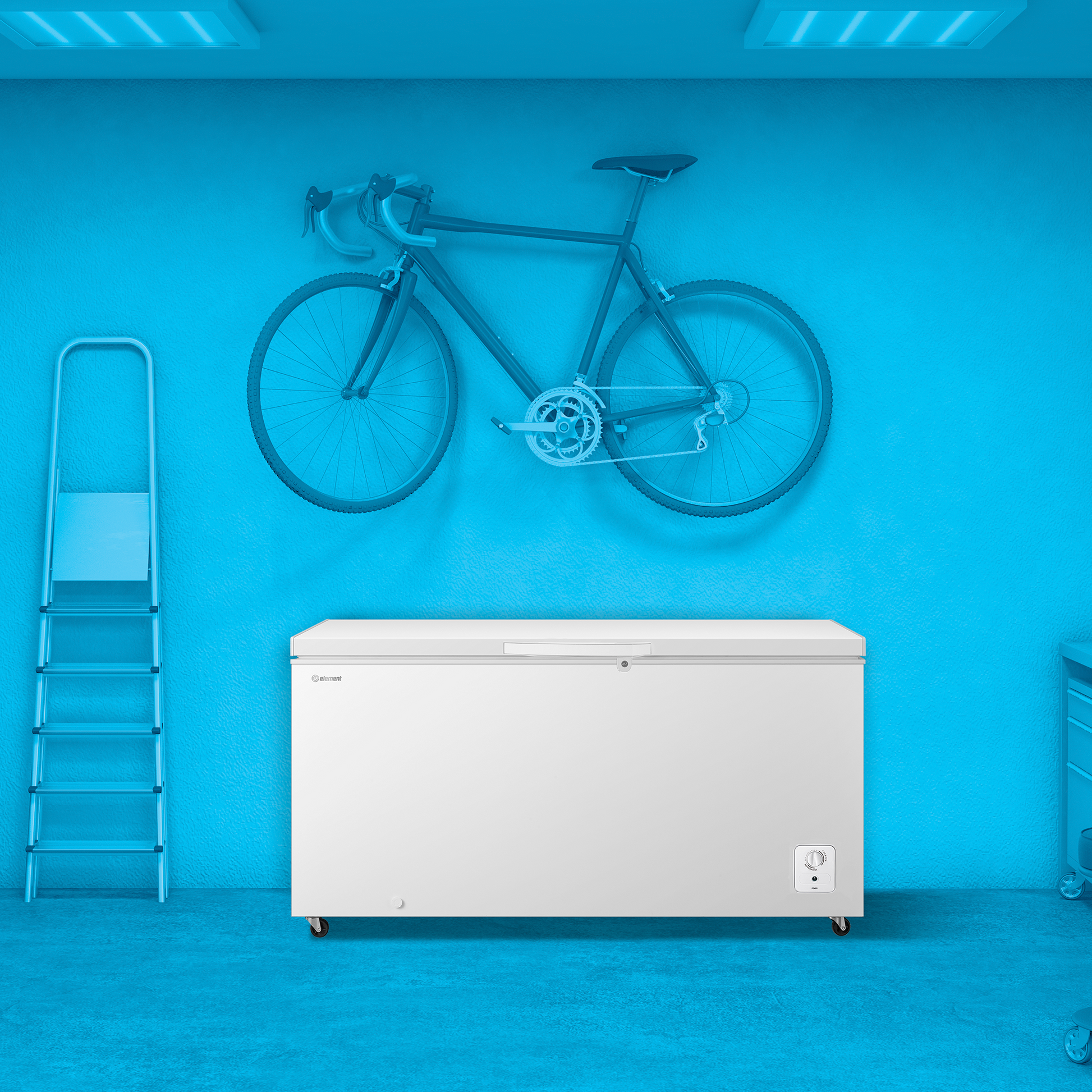 White chest freezer with lock and caster wheels in Freezers & Ice Makers and Chest Freezers collections