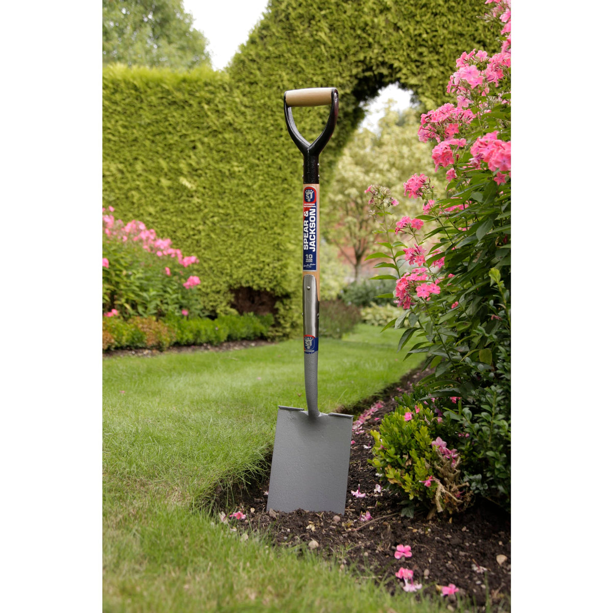 Spear & Jackson Neverbend Professional Treaded Digging Spade