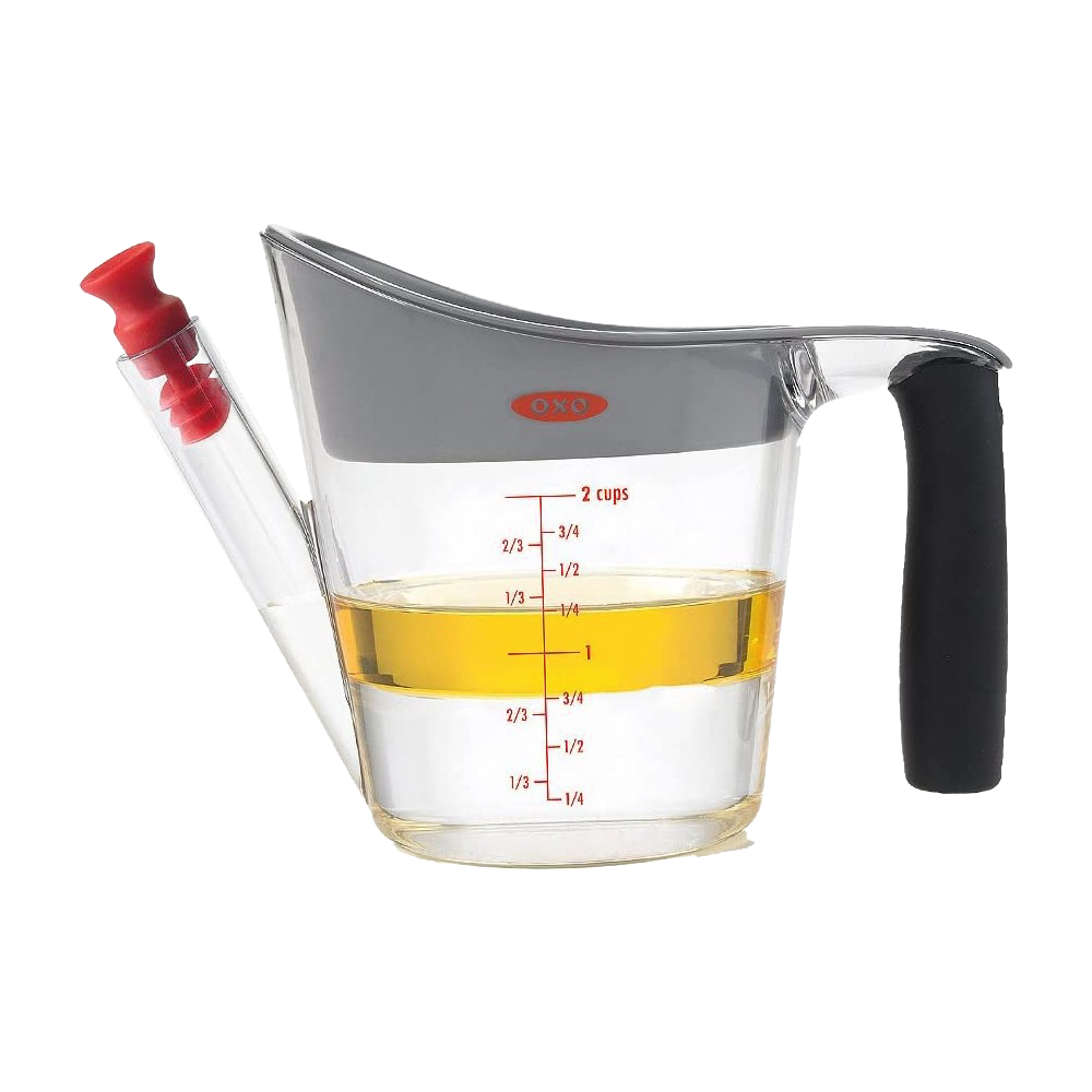 Clear kitchen fat separator with black handle, gray lid, red silicone stopper, and measurement markings for kitchenware use
