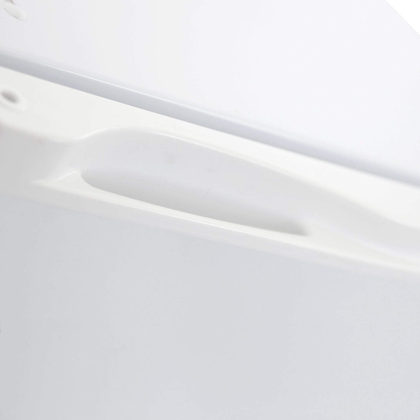 Avanti Vertical Freezer