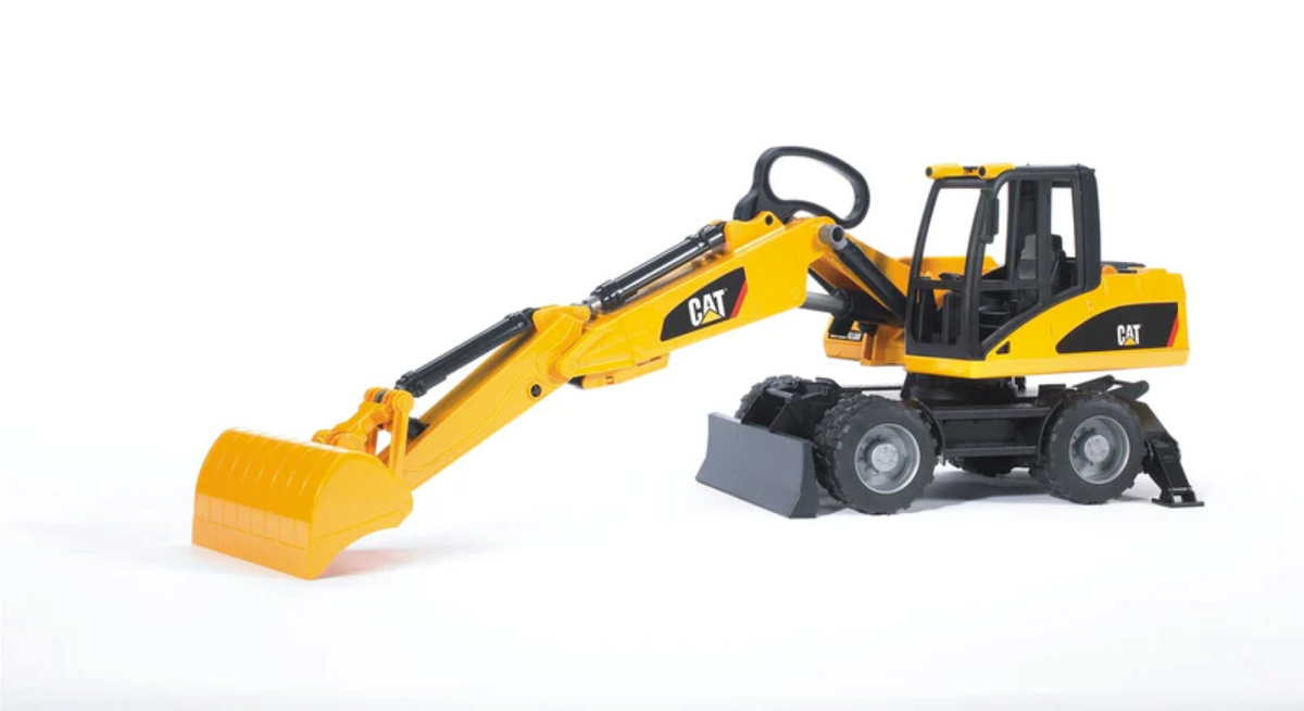 Bruder Caterpillar Wheel Excavator