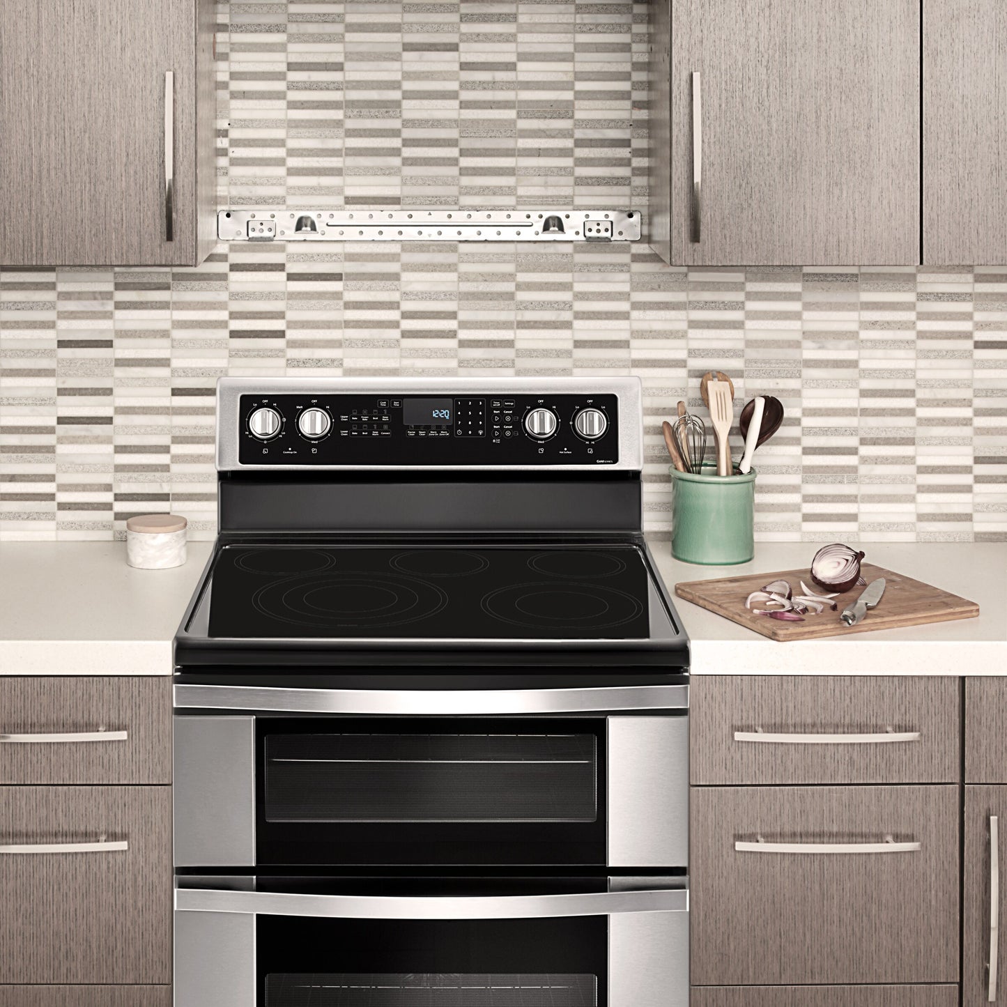 6.7 Cu. Ft. Electric Double Oven Range with True Convection