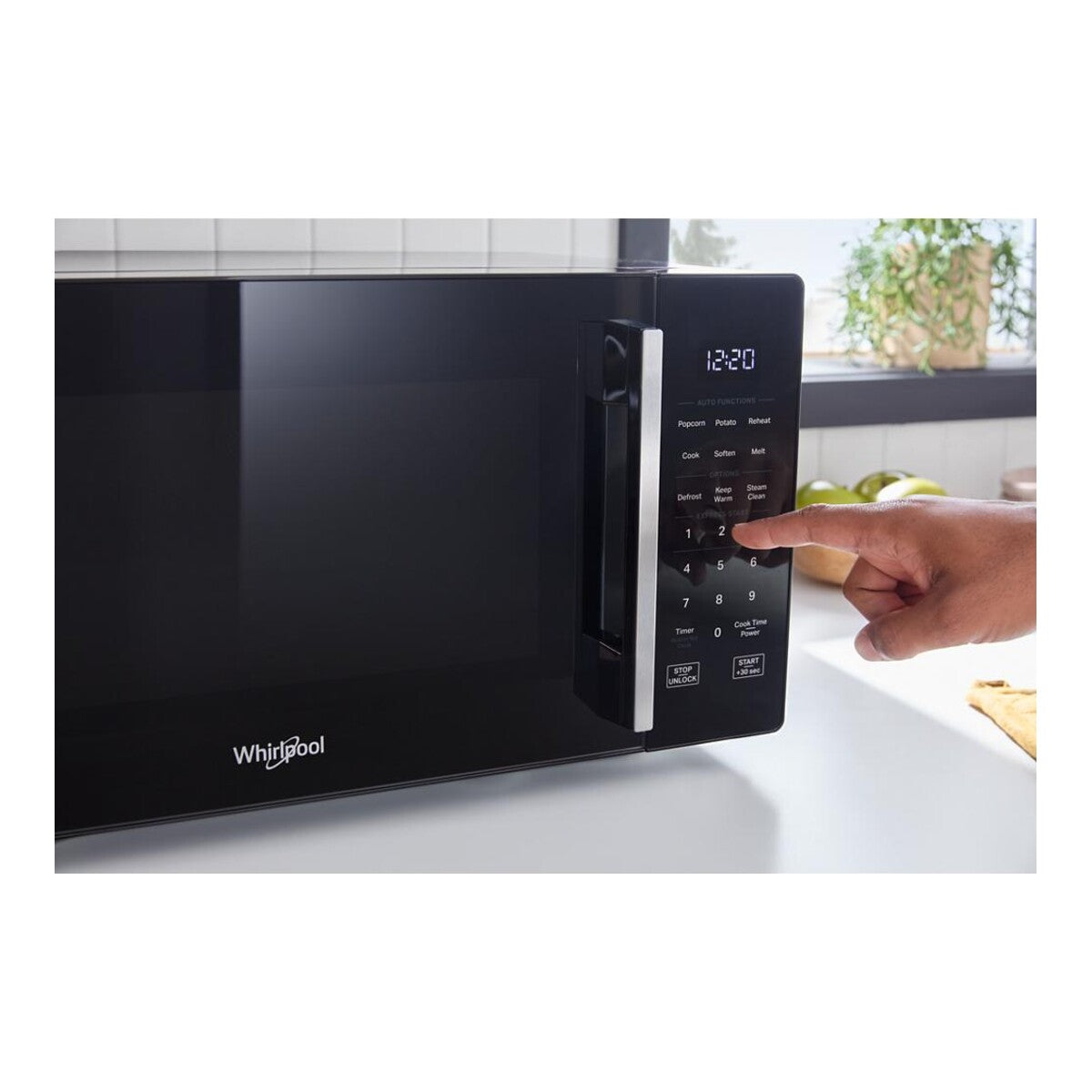 0.7 cu. ft. Black Countertop Microwave With Steam Clean - 700 watt