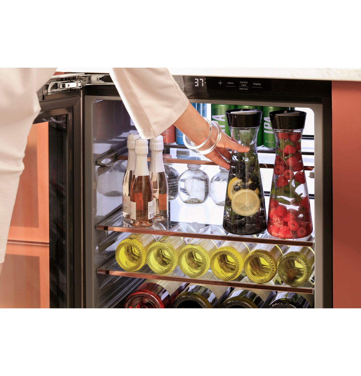 CAFÉ™ ENERGY STAR® 126-Can or 14-Bottle Beverage Center in Platinum Glass