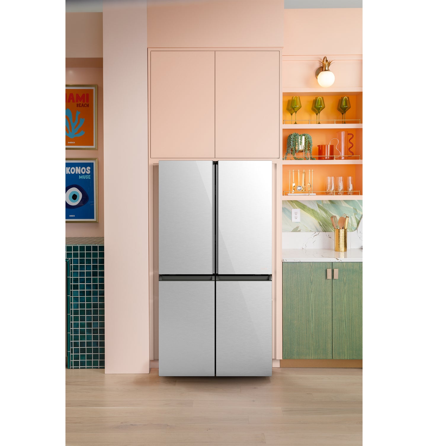 CAFÉ™ ENERGY STAR® 28.3 Cu. Ft. Smart Quad-Door Refrigerator in Platinum Glass with Dual-Dispense AutoFill Pitcher