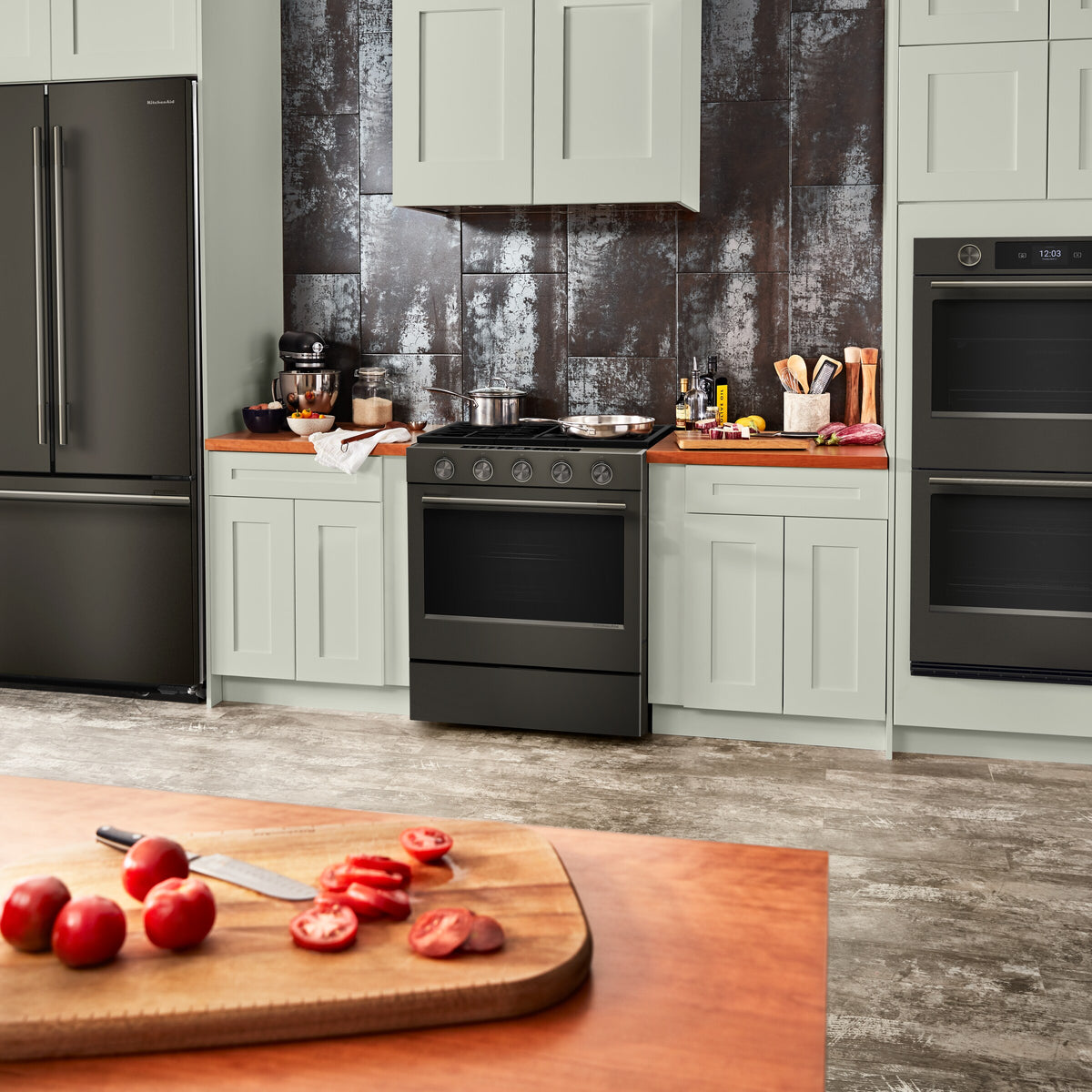 30-inch Smart Electric Double Wall Oven with Assisted Cooking Modes - Black Ore