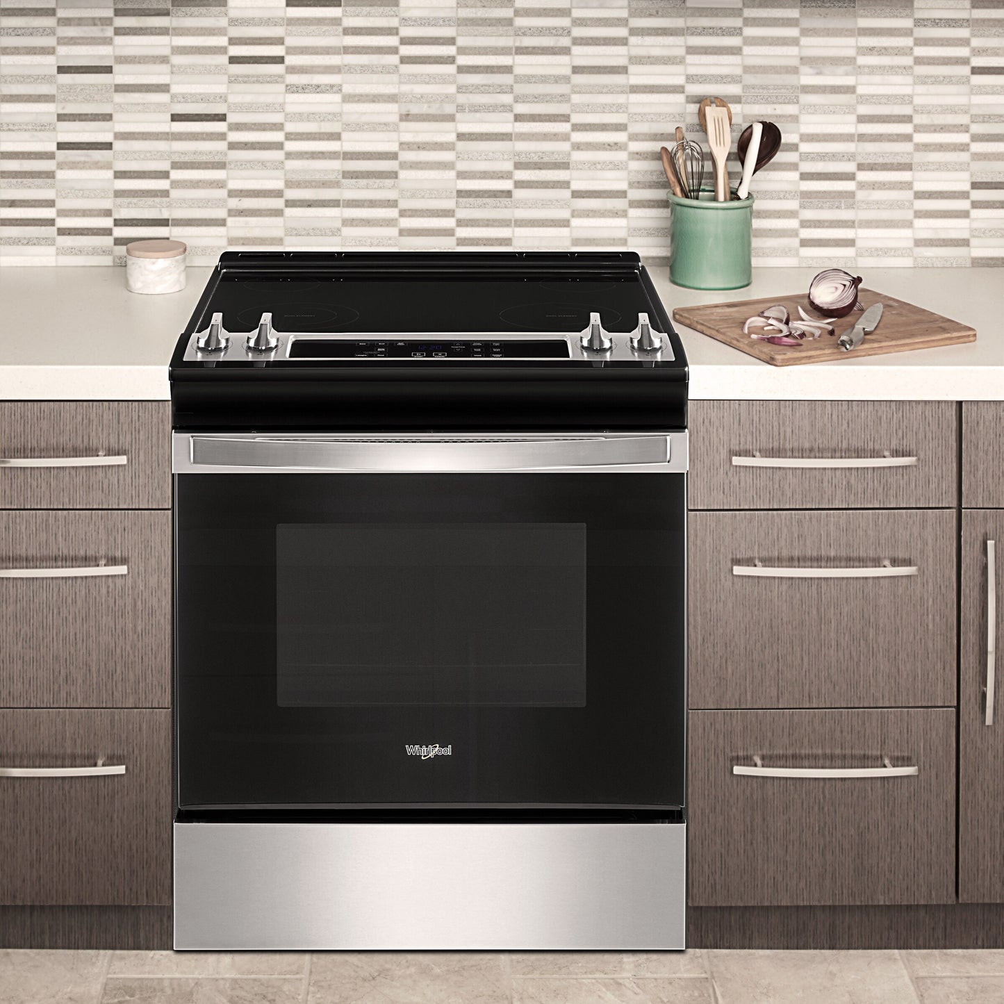 4.8 Cu. Ft. Whirlpool® Electric Range with Frozen Bake™ Technology