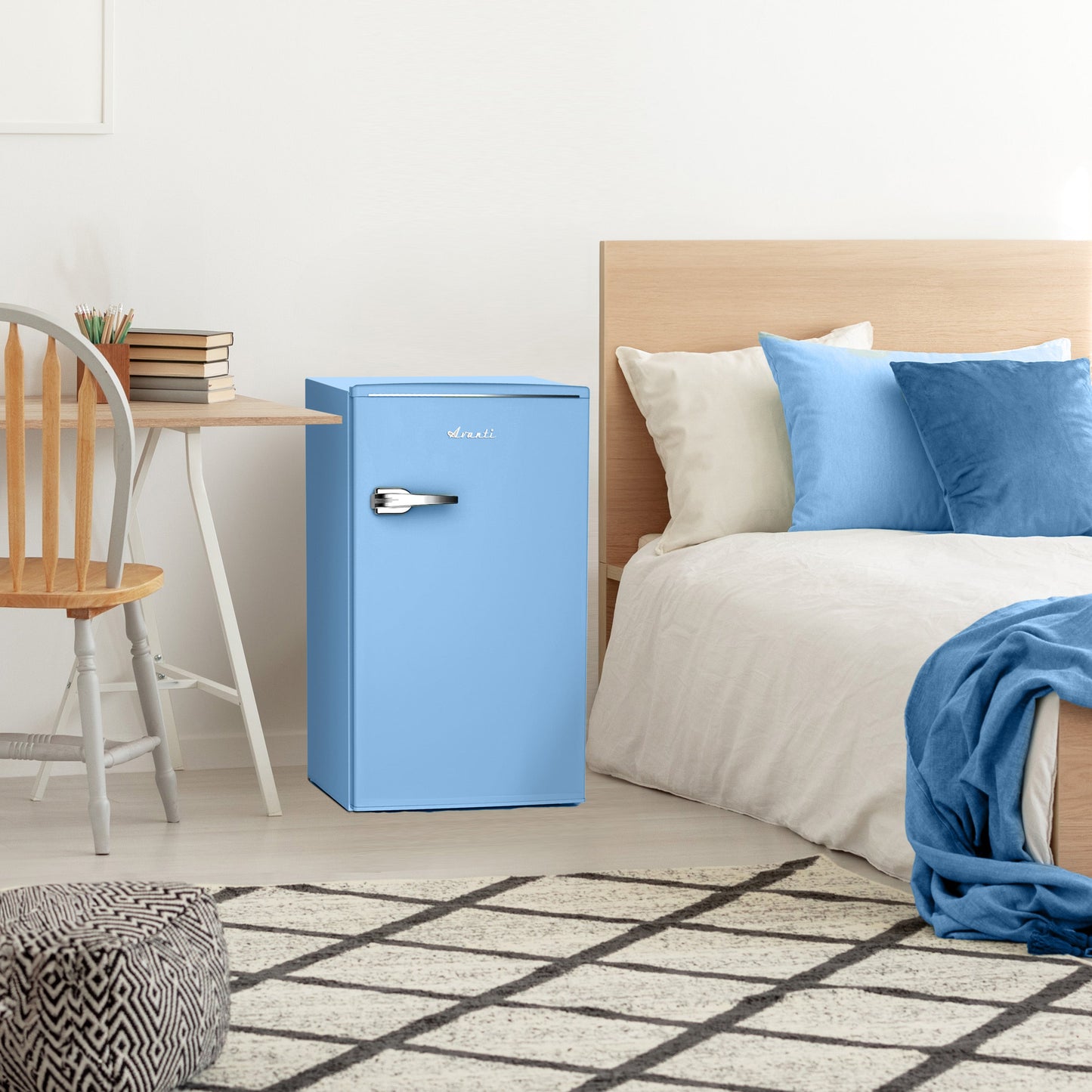 Avanti 3.0 Cu. Ft. Retro Compact Refrigerator - Robin's Egg Blue