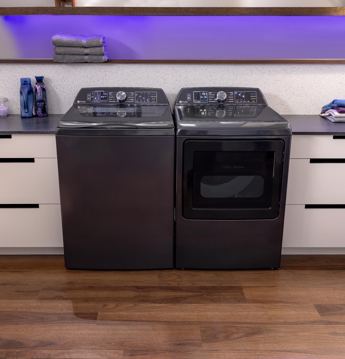 GE Profile™ ENERGY STAR® 7.3 cu. ft. Capacity Smart Gas Dryer with Fabric Refresh