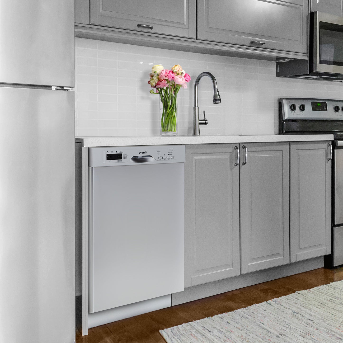 Avanti 18" Built In Dishwasher - Stainless Steel