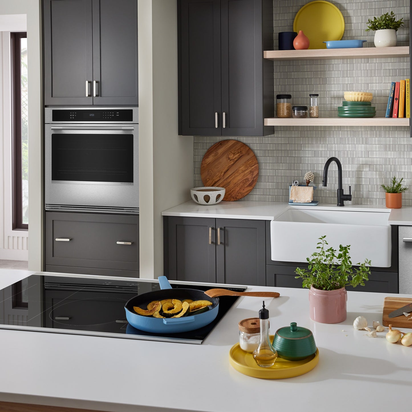 30-inch Electric Single Wall Oven with No Preheat Air Fry Mode - PrintShield™ Finish