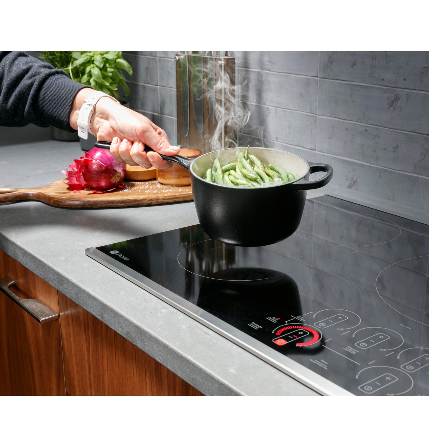 GE Profile™ ENERGY STAR® 36" Built-In Touch Control Induction Cooktop