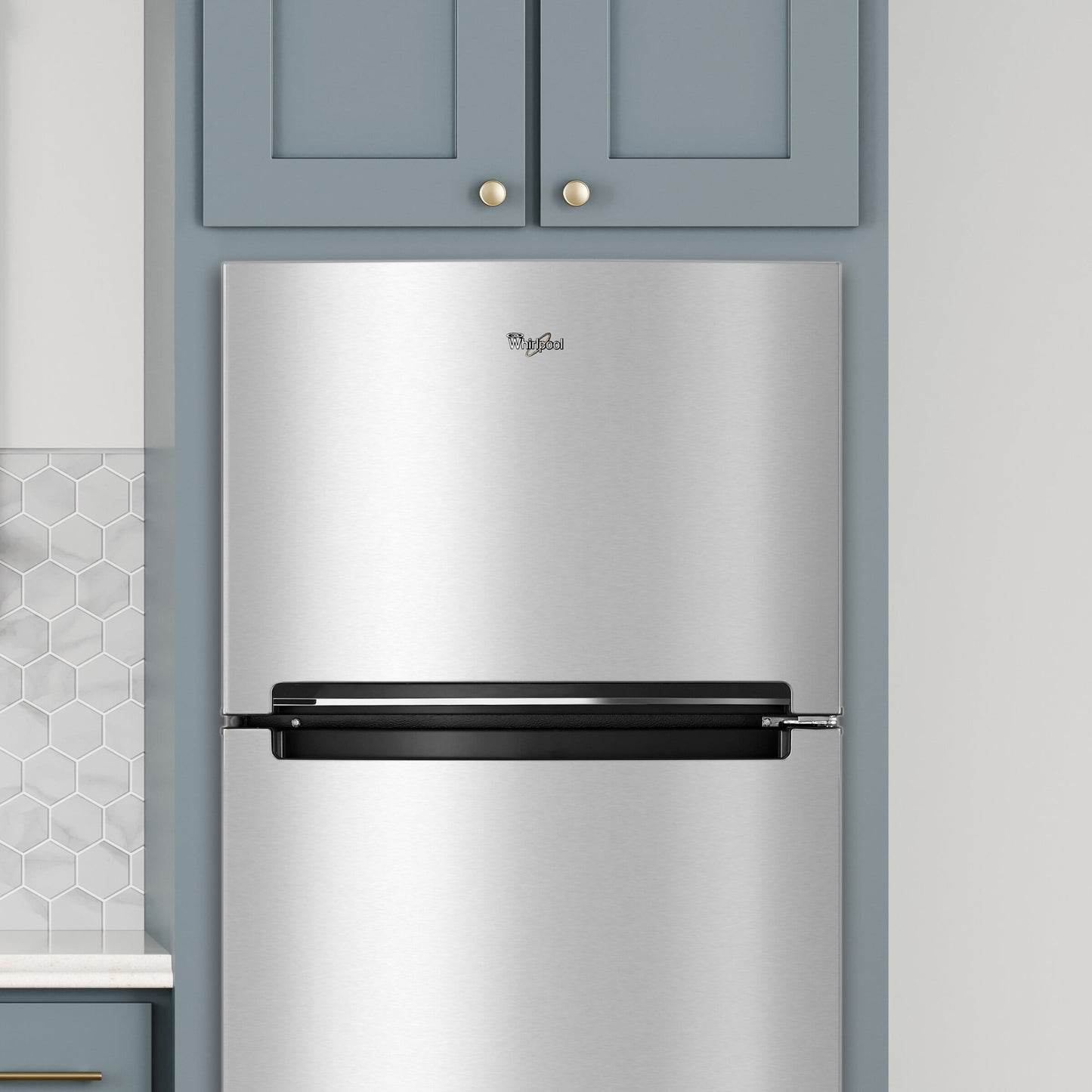 28-inch Wide Refrigerator Compatible With The EZ Connect Icemaker Kit – 18 Cu. Ft.