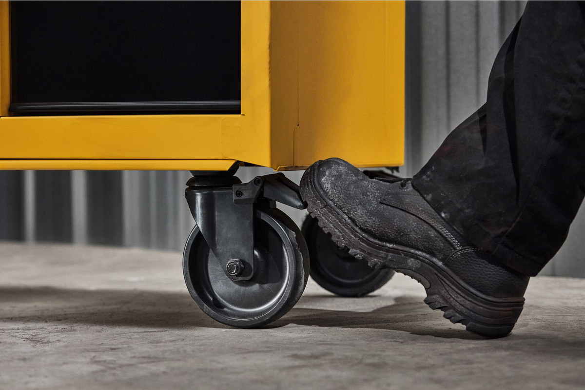 DEWALT 41" 8-Drawer Rolling Tool Cabinet