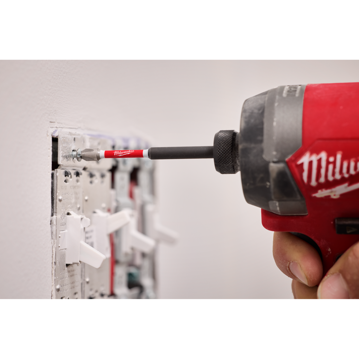 Milwaukee SHOCKWAVE™ Impact Duty 1" Pozidriv #1 Insert Bits, 2-Pack
