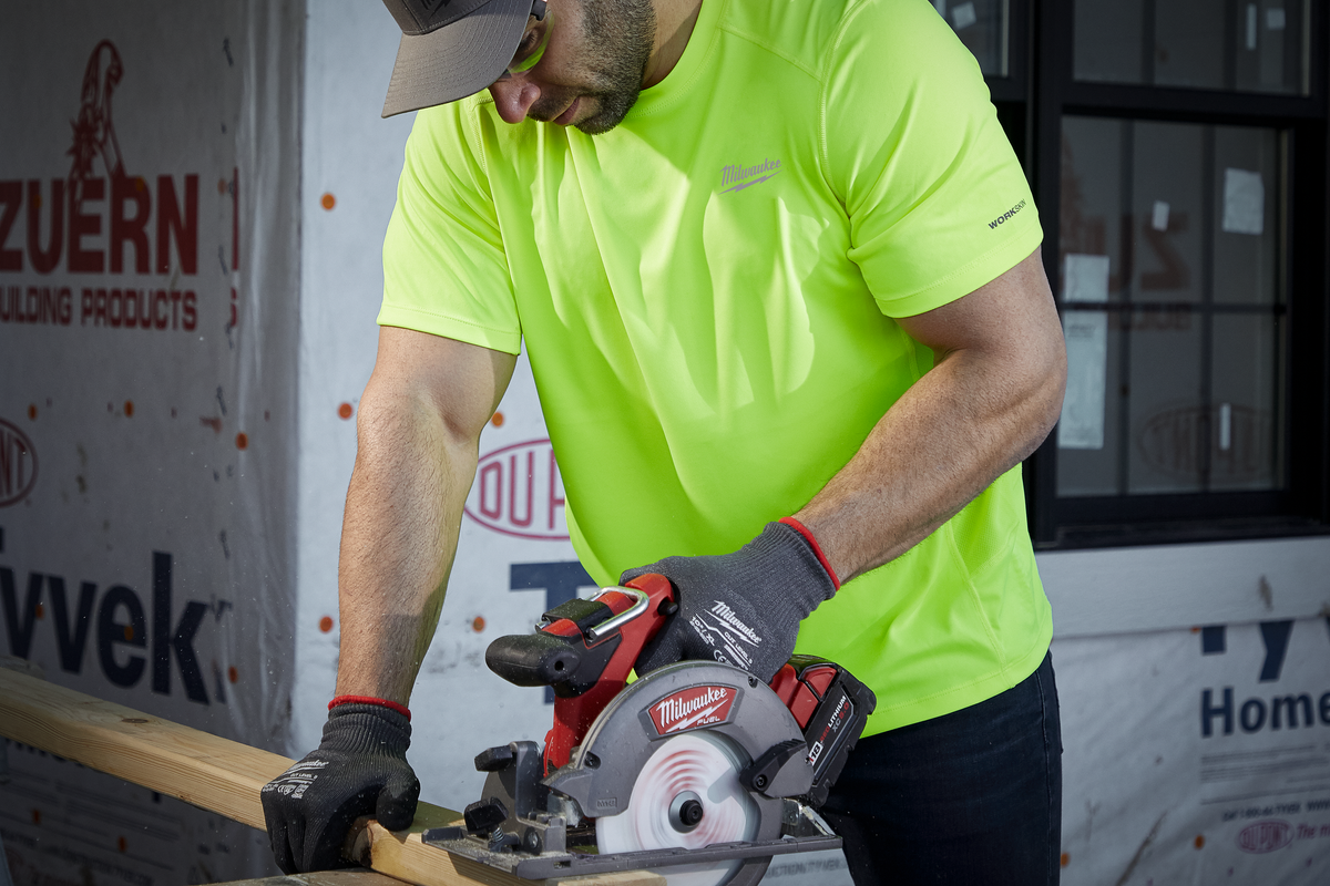 Milwaukee WORKSKIN™ Lightweight Performance Shirt - Short Sleeve